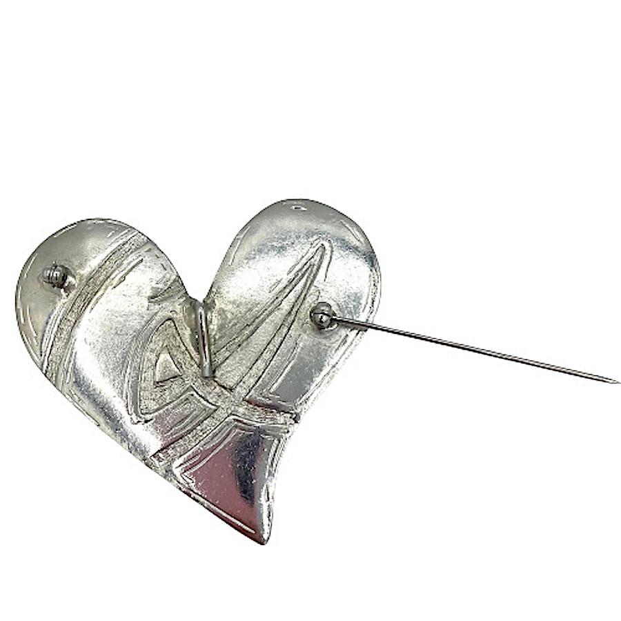 CHRISTIAN LACROIX Collier cœur vintage en métal argenté plaqué en vente 2