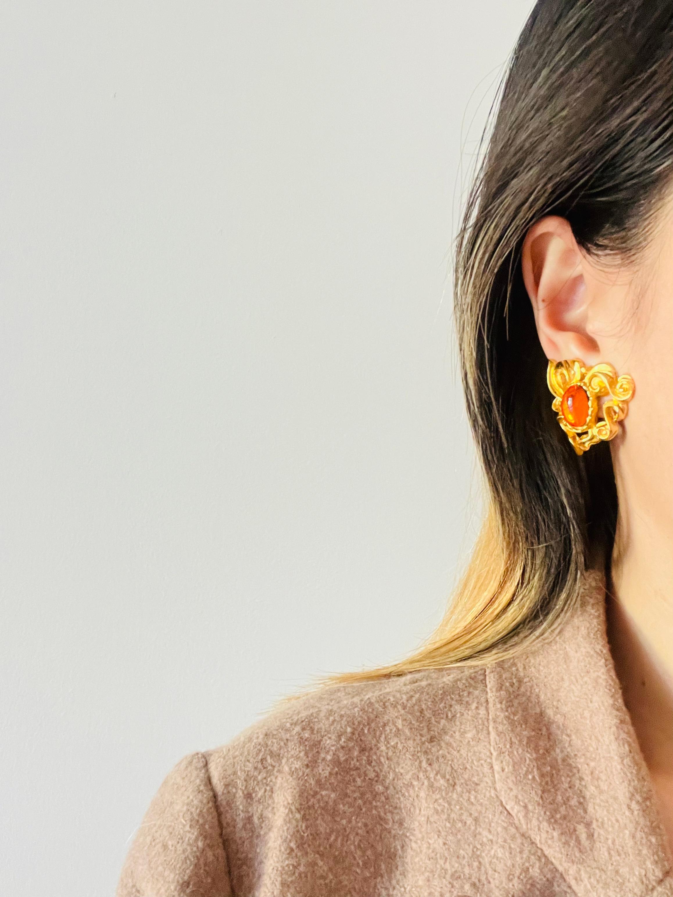Christian Lacroix Vintage Heart Oval Citrine Orange Cabochon Openwork Earrings For Sale 1