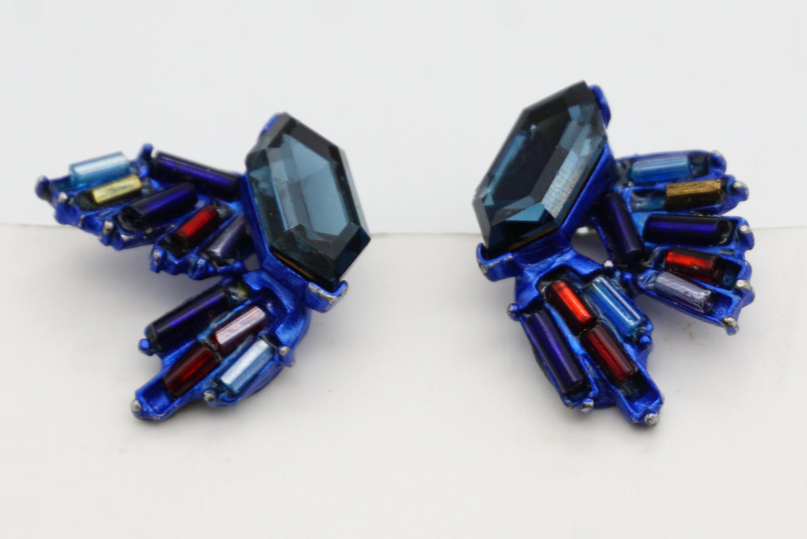 Christian Lacroix Vintage Sechseck Marine Lila Schillernde Kristalle Flügel Ohrringe im Angebot 4