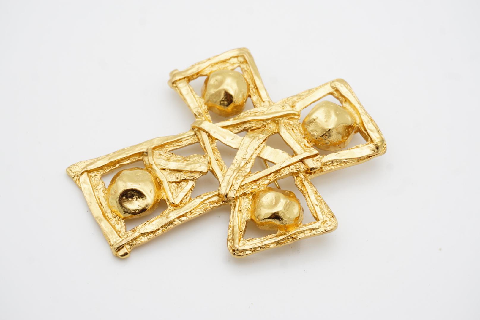 Christian Lacroix, grand pendentif broche ajourée vintage avec bandes de croix massives en vente 7