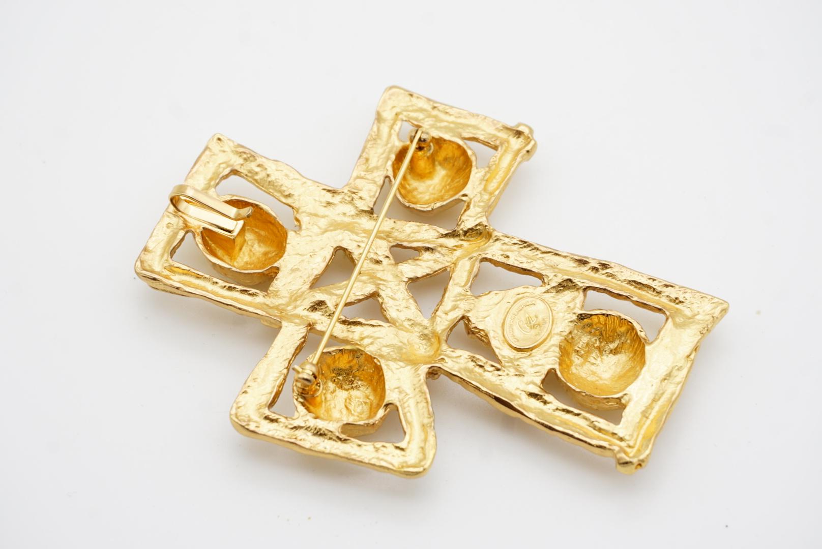 Christian Lacroix, grand pendentif broche ajourée vintage avec bandes de croix massives en vente 8