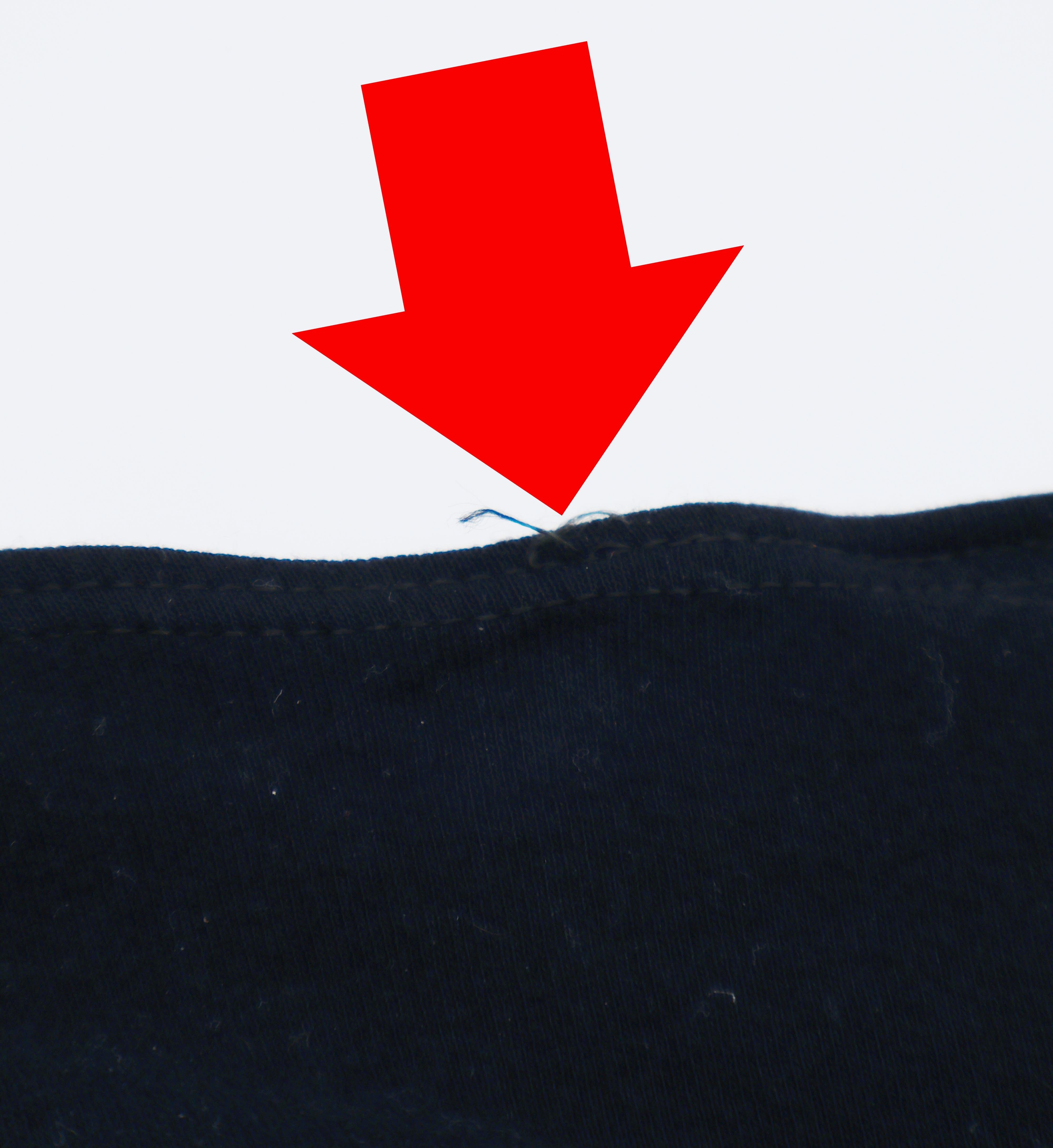 CHRISTIAN LACROIX Top Vintage Icónico con Cruz Medieval Joya en venta 6