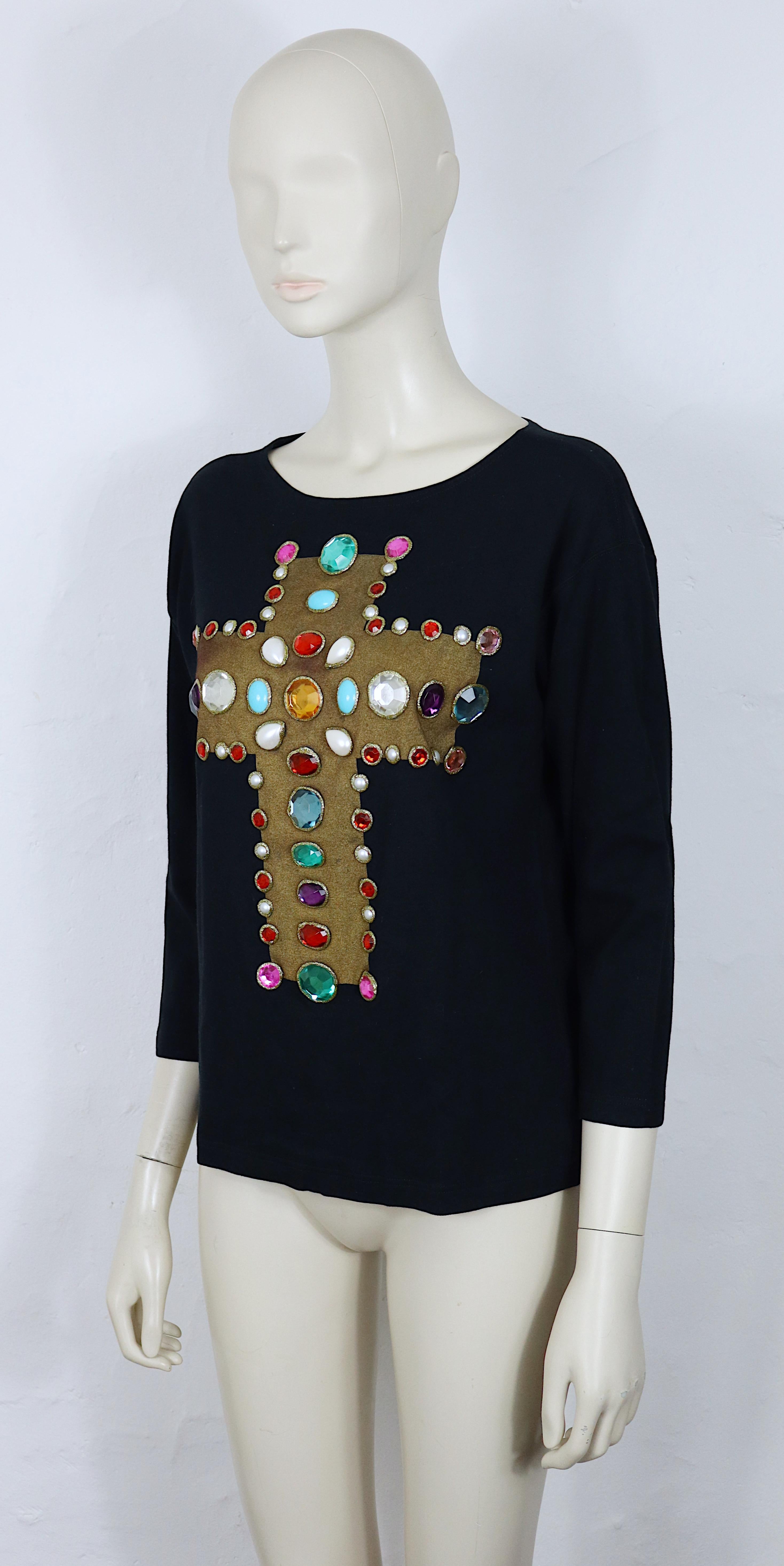 CHRISTIAN LACROIX Top Vintage Icónico con Cruz Medieval Joya en venta 1