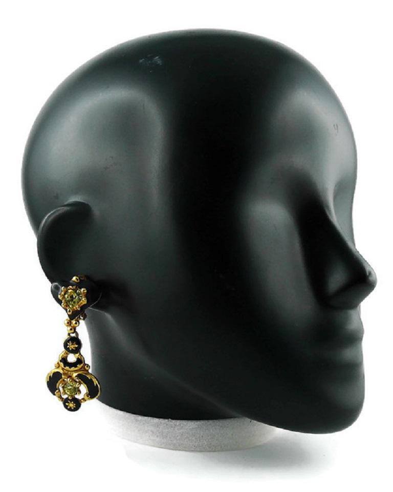 CHRISTIAN LACROIX vintage Baroque gold tone and black enamel heart dangling earrings (clip-on) embellished with jonquil color crystals.

Marked CHRISTIAN LACROIX CL Made in France.

Indicative measurements : height approx. 6 cm (2.36 inches) / max.