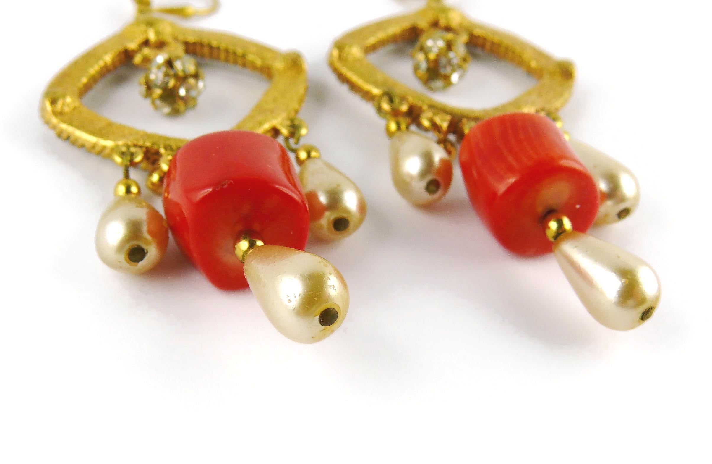 Christian Lacroix Vintage-Ohrringe mit Juwelen besetzt im Angebot 11