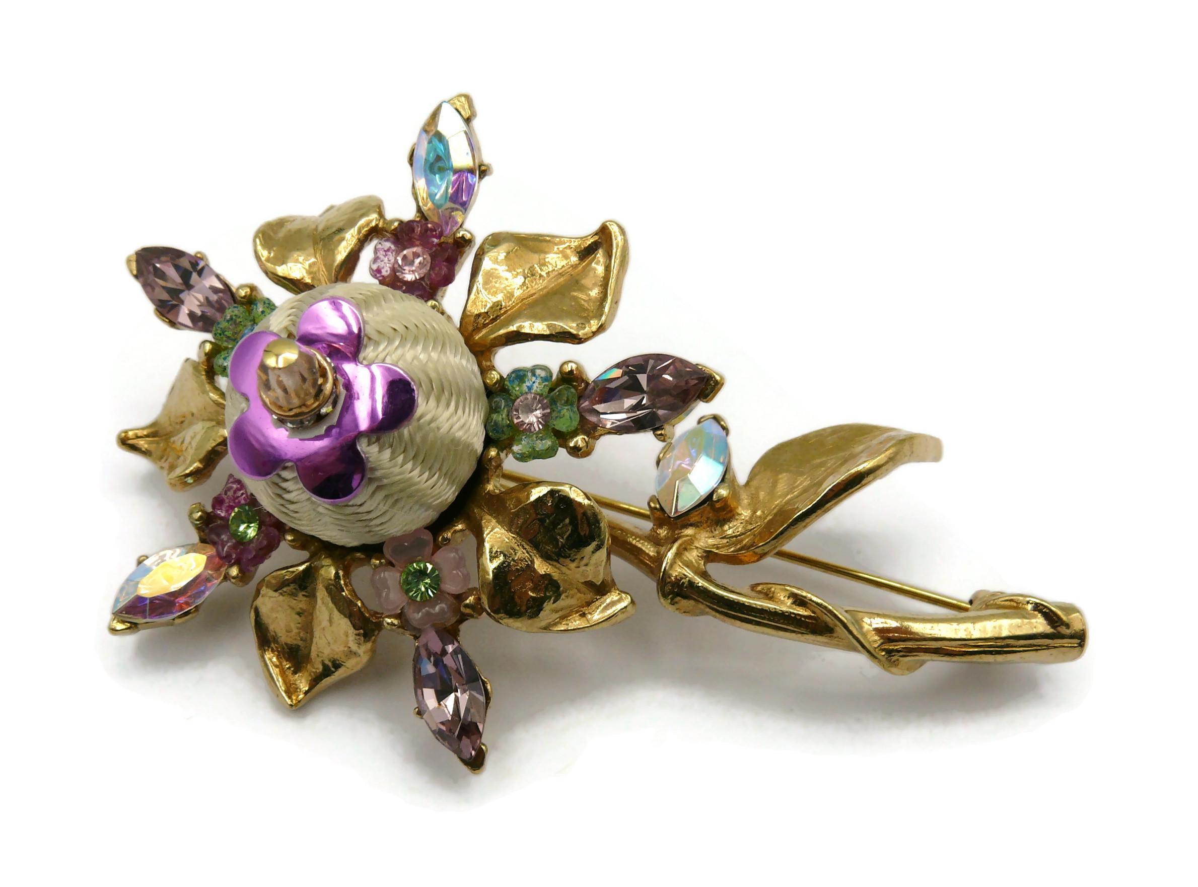 CHRISTIAN LACROIX Vintage Jewelled Flower Brooch In Good Condition For Sale In Nice, FR
