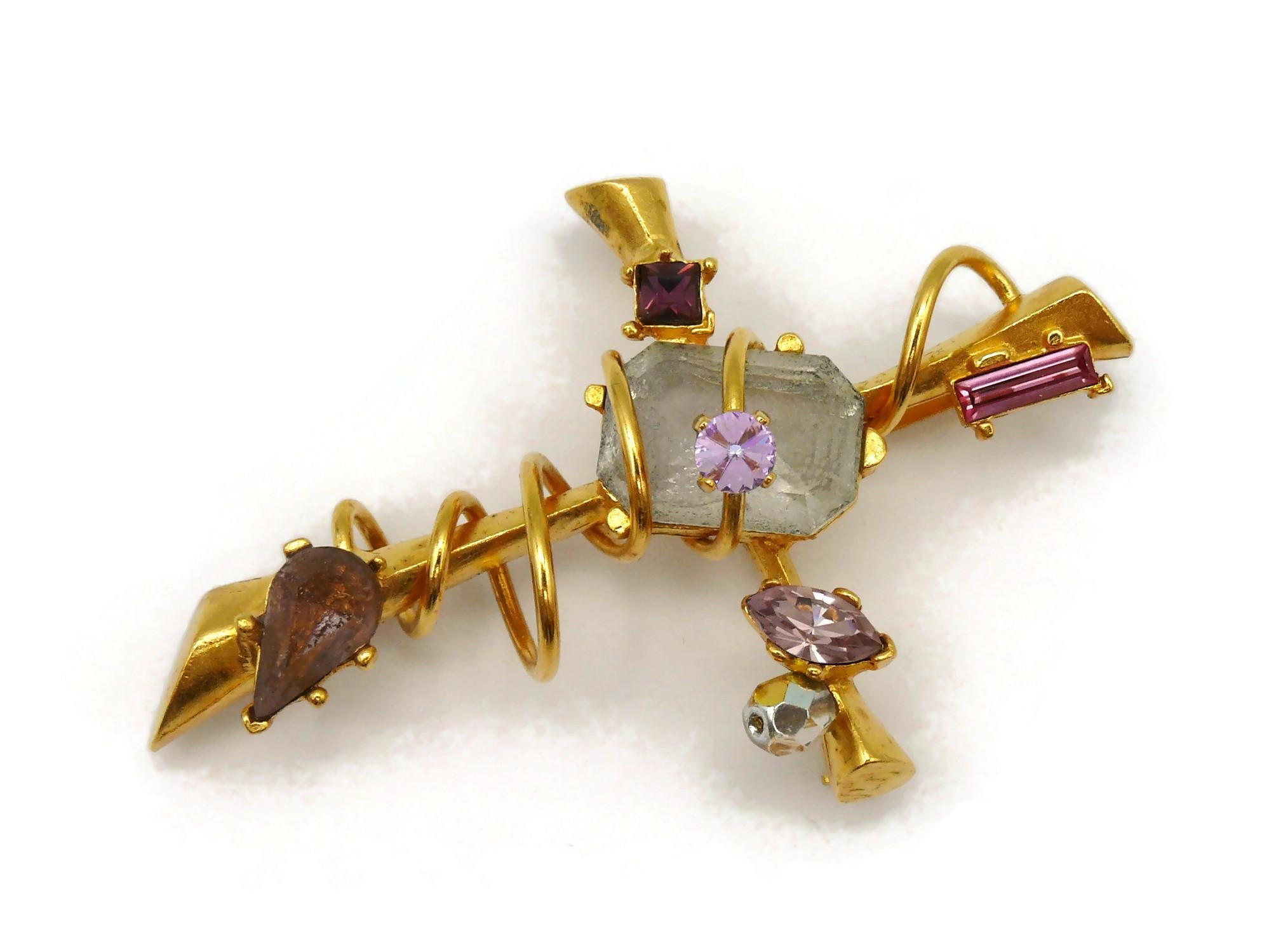 CHRISTIAN LACROIX Vintage Jewelled Gold Tone Cross Brooch Pendant For Sale 2