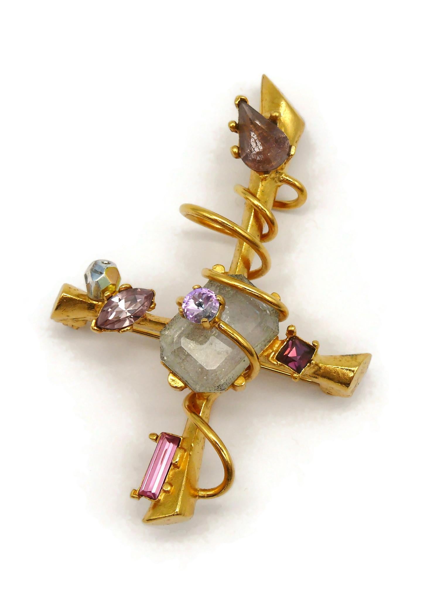 CHRISTIAN LACROIX Vintage Jewelled Gold Tone Cross Brooch Pendant For Sale 3