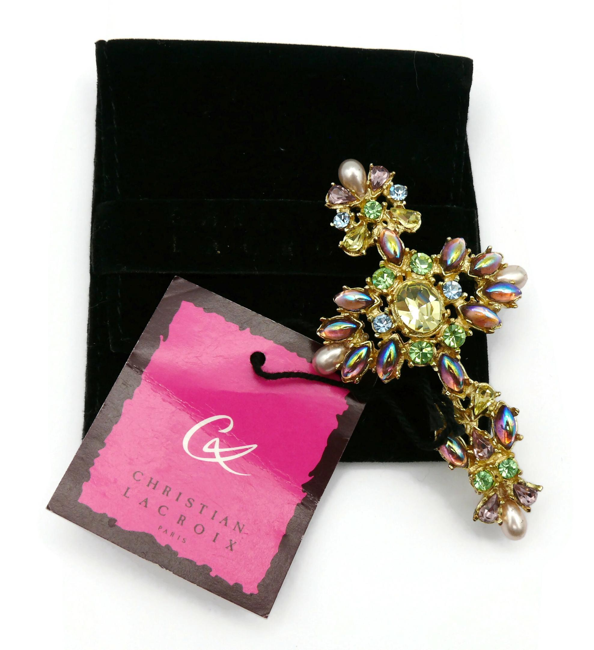 CHRISTIAN LACROIX Vintage Jewelled Gold Tone Opulent Cross Brooch In Good Condition For Sale In Nice, FR