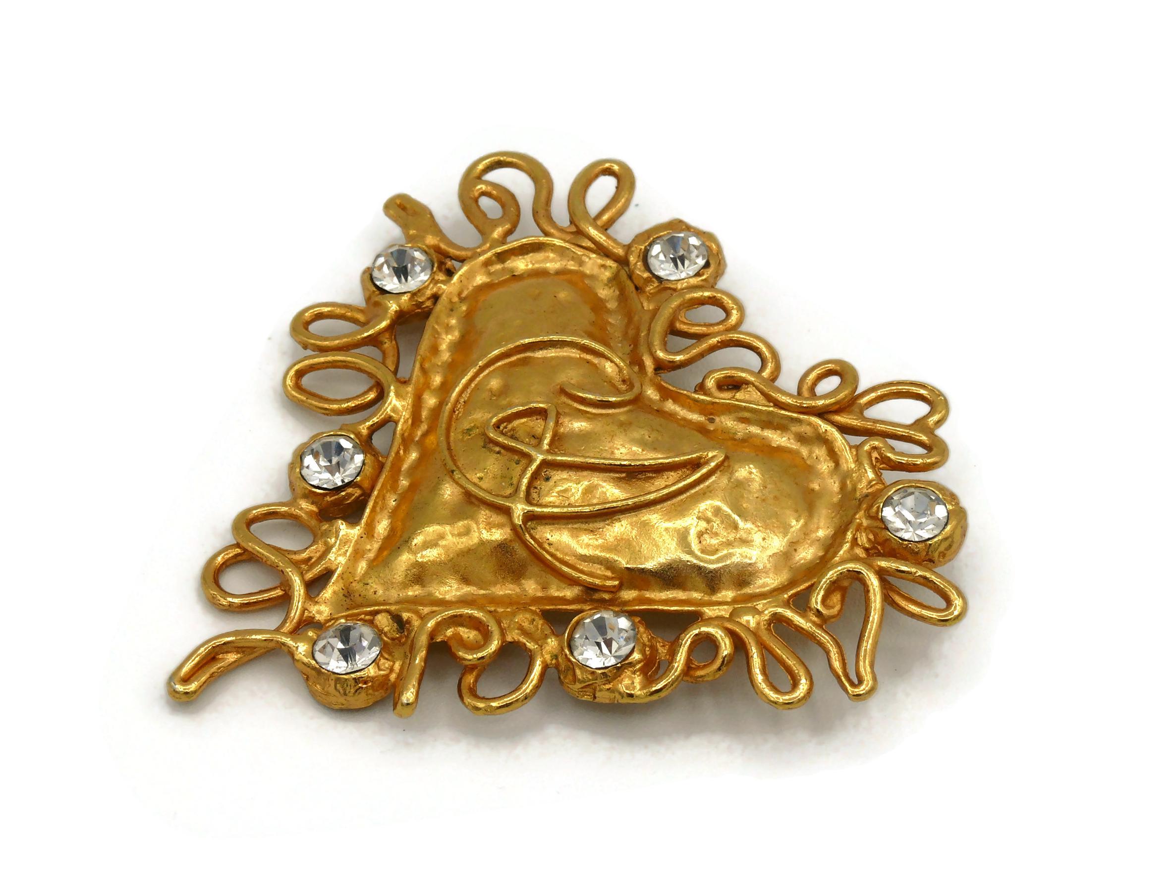 Christian Lacroix Vintage Goldfarbene Logo-Brosche mit Schmucksteinen für das Herz im Angebot 1