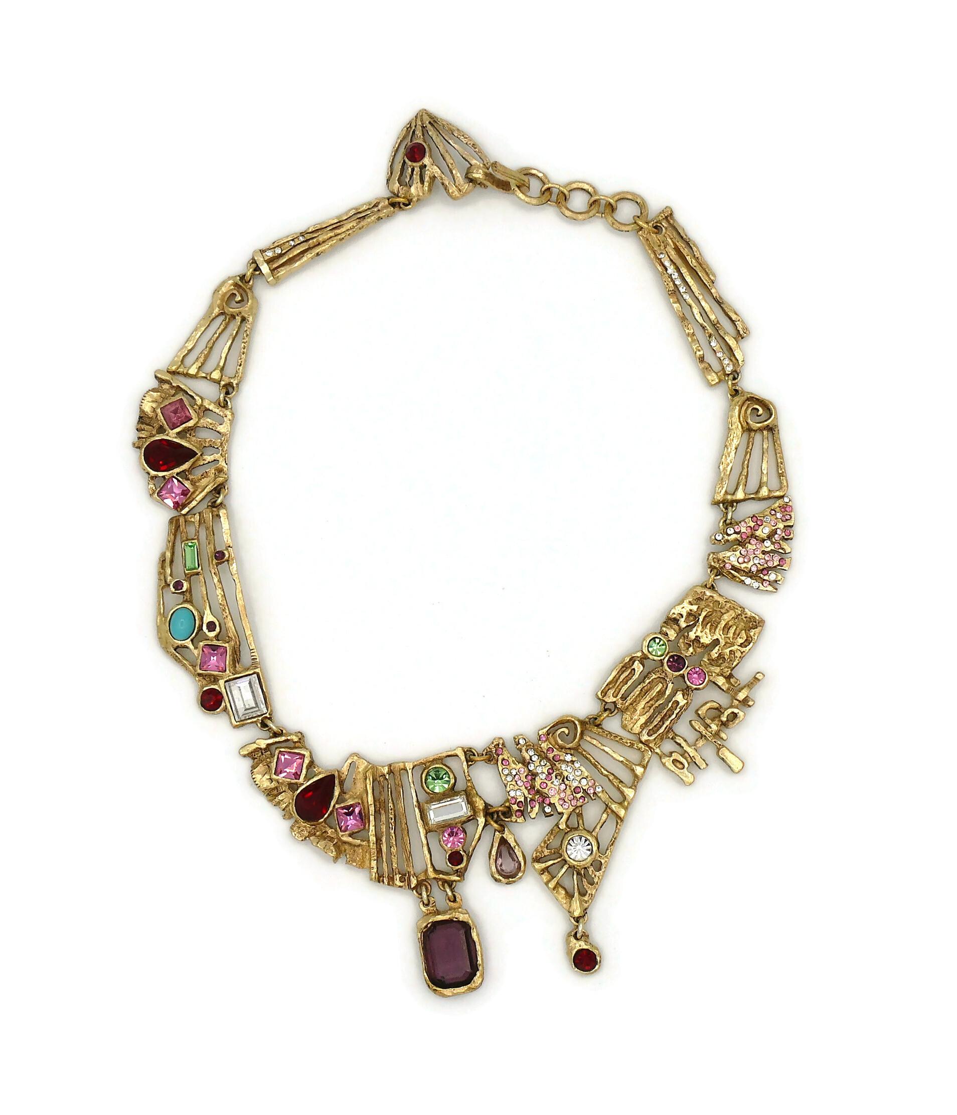 Christian Lacroix Vintage Jewelled Gold Toned Openwork Brutalist Necklace In Good Condition For Sale In Nice, FR
