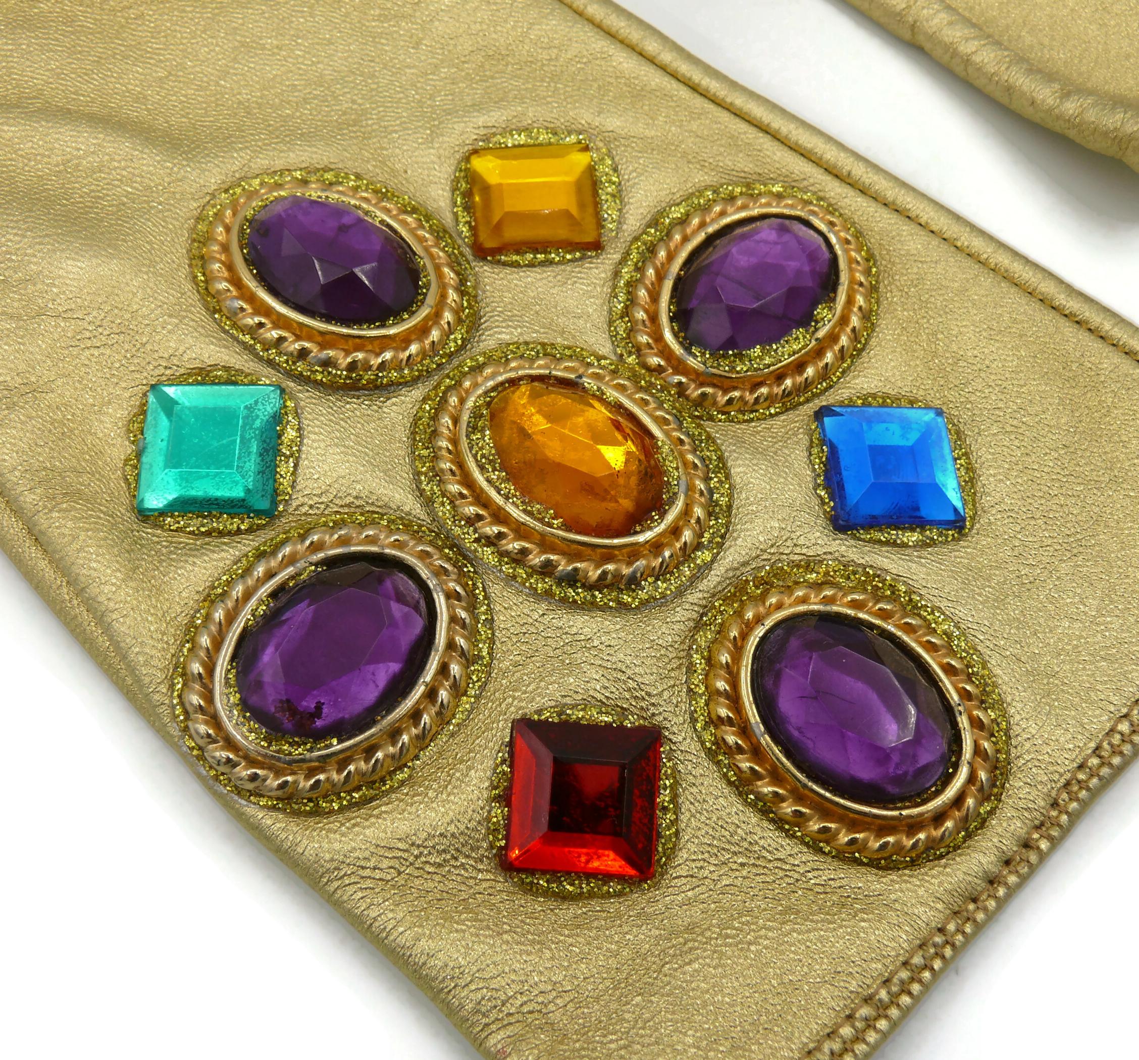 CHRISTIAN LACROIX Vintage Juwelenbesetzte goldene Lederhandschuhe Größe 7 Damen im Angebot