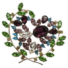 CHRISTIAN LACROIX Pendentif broche vintage en forme de cœur orné de bijoux