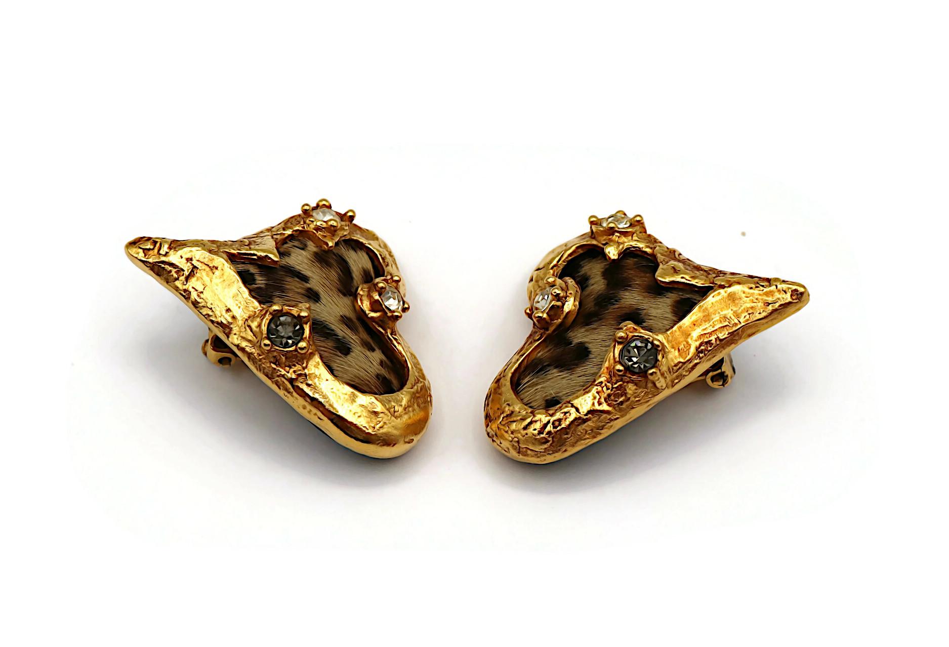 CHRISTIAN LACROIX Vintage Jewelled Heart Clip-On Earrings For Sale 4