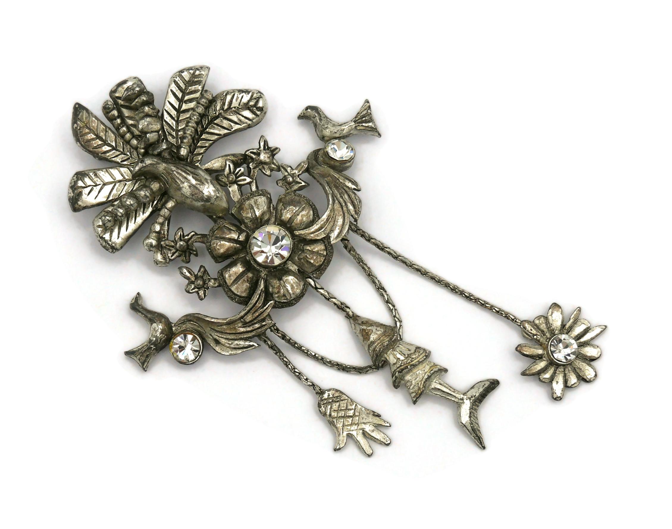 CHRISTIAN LACROIX Vintage Jewelled Silver Tone Birds Brooch In Good Condition For Sale In Nice, FR