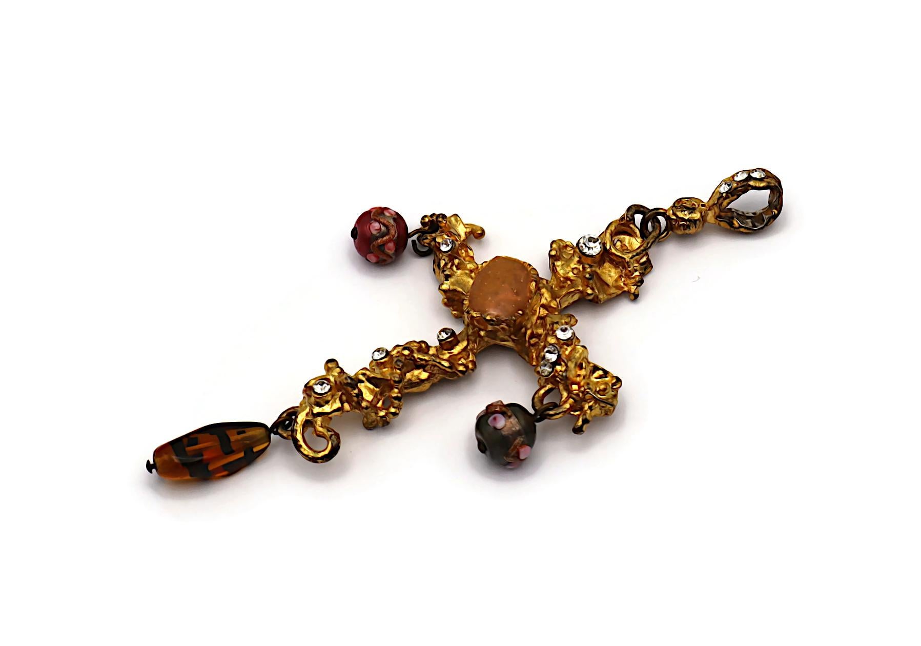 CHRISTIAN LACROIX Ciondolo a croce testurizzato Jewell Vintage in vendita 2