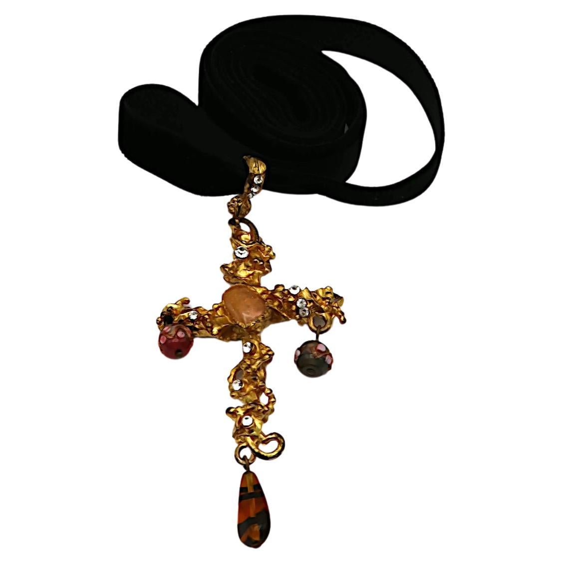 CHRISTIAN LACROIX Ciondolo a croce testurizzato Jewell Vintage