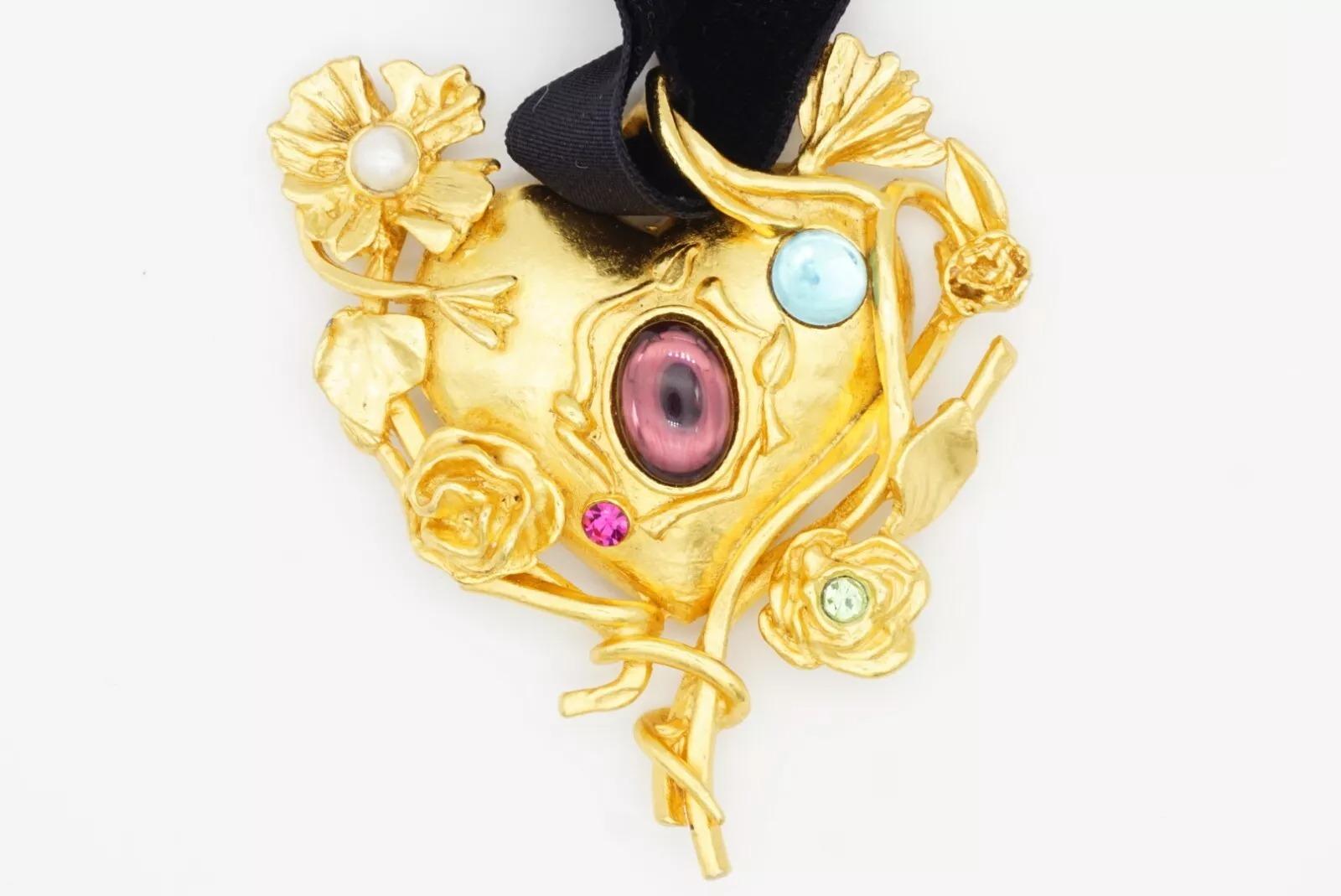 Christian Lacroix Vintage Large Flower Crystals Pearl Heart Mirror Gold Pendant For Sale 10