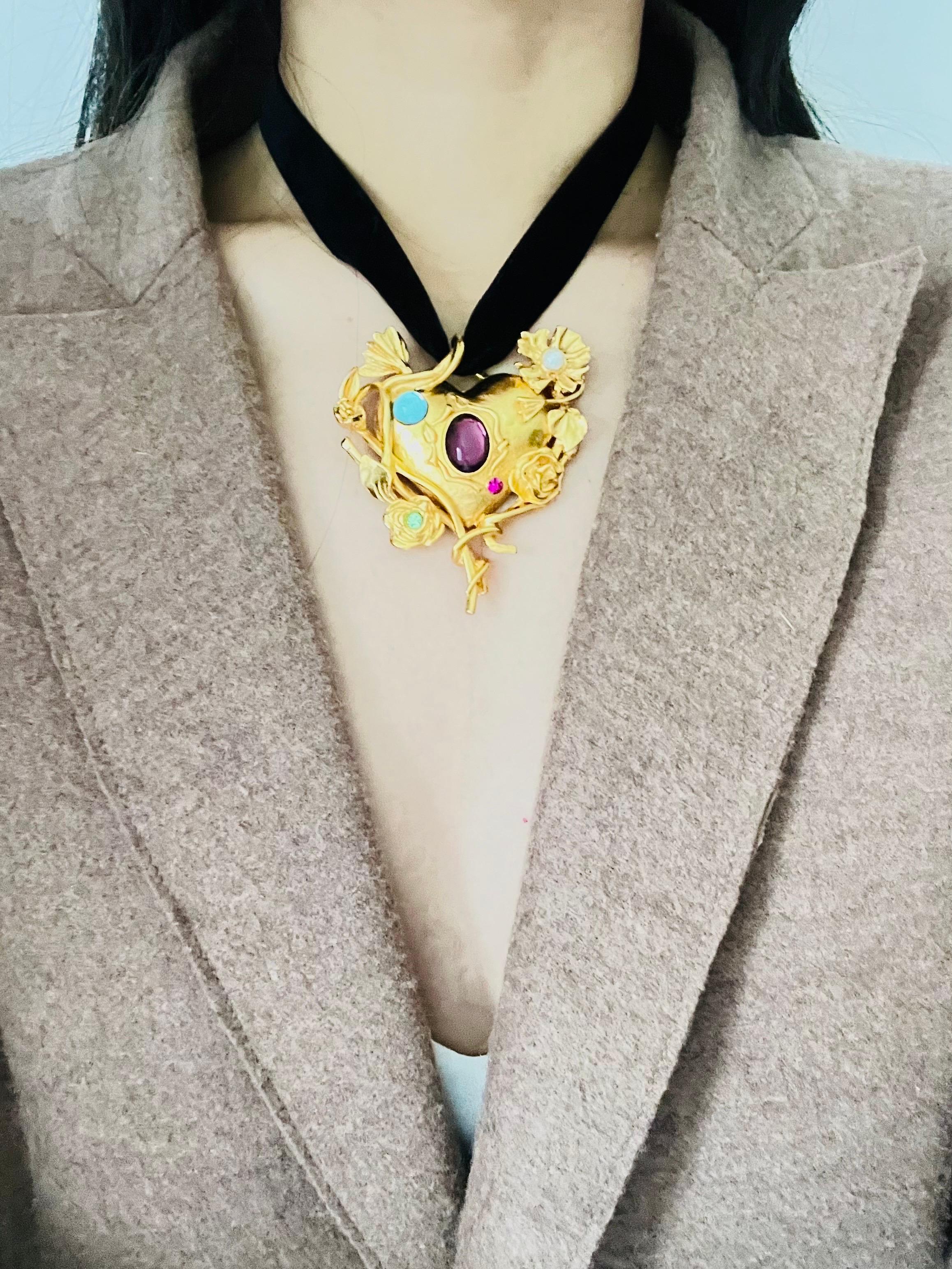 Christian Lacroix Vintage Large Flower Crystals Pearl Heart Mirror Gold Pendant For Sale 2