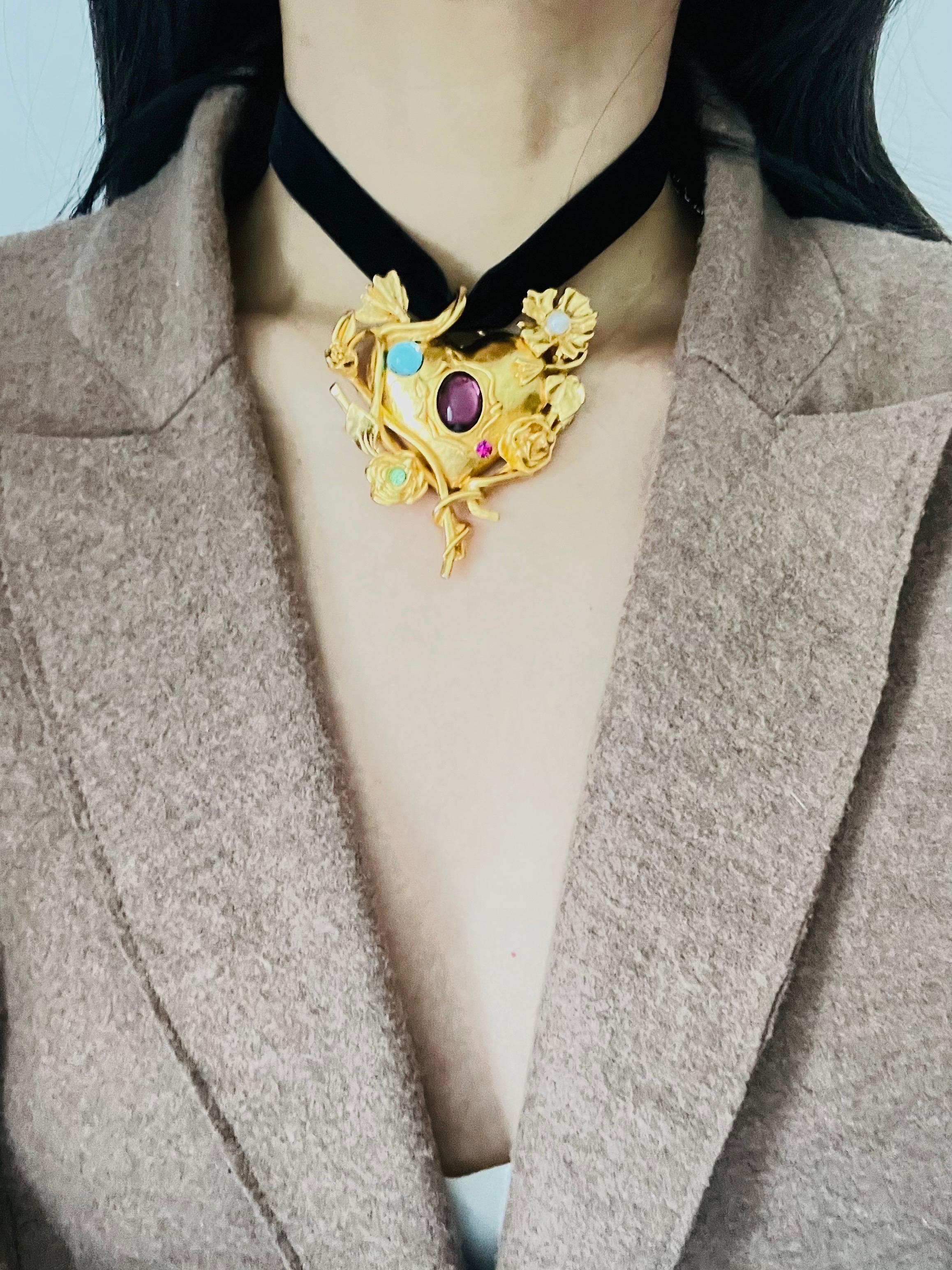 Christian Lacroix Vintage Large Flower Crystals Pearl Heart Mirror Gold Pendant For Sale 3