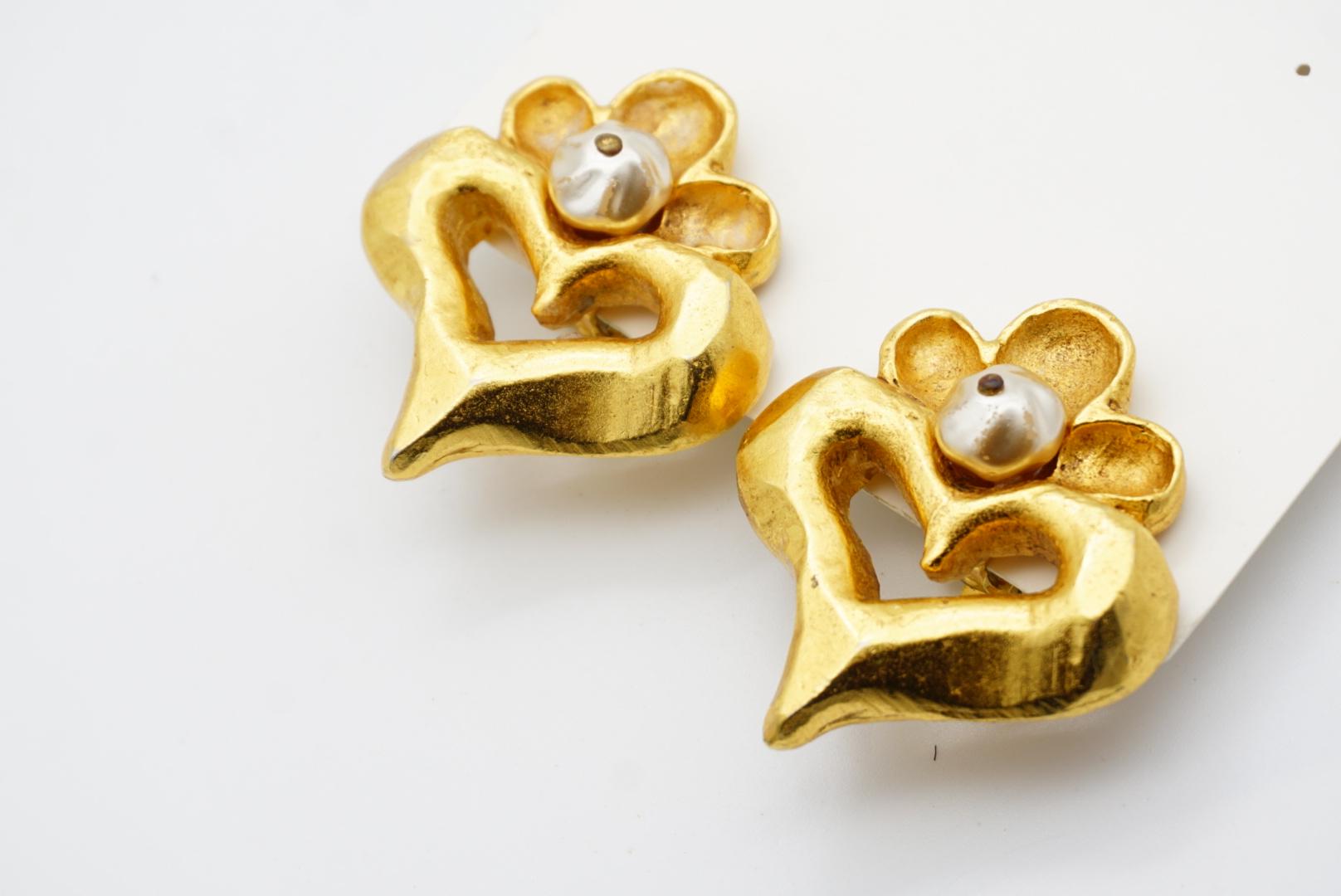 Christian Lacroix Vintage Large Heart Love White Pearl Flower Chunky Earrings For Sale 3