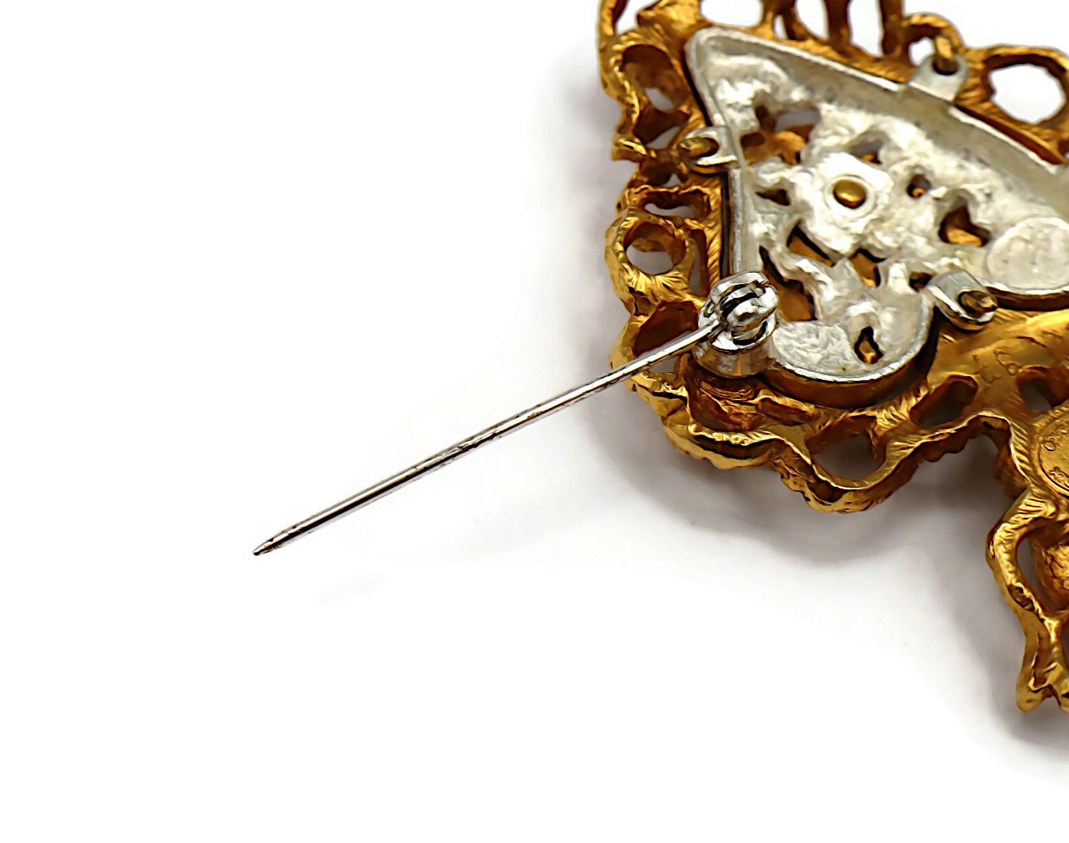 CHRISTIAN LACROIX Édition limitée Noël 1997 Sacré  Broche cœur flamboyant en vente 13