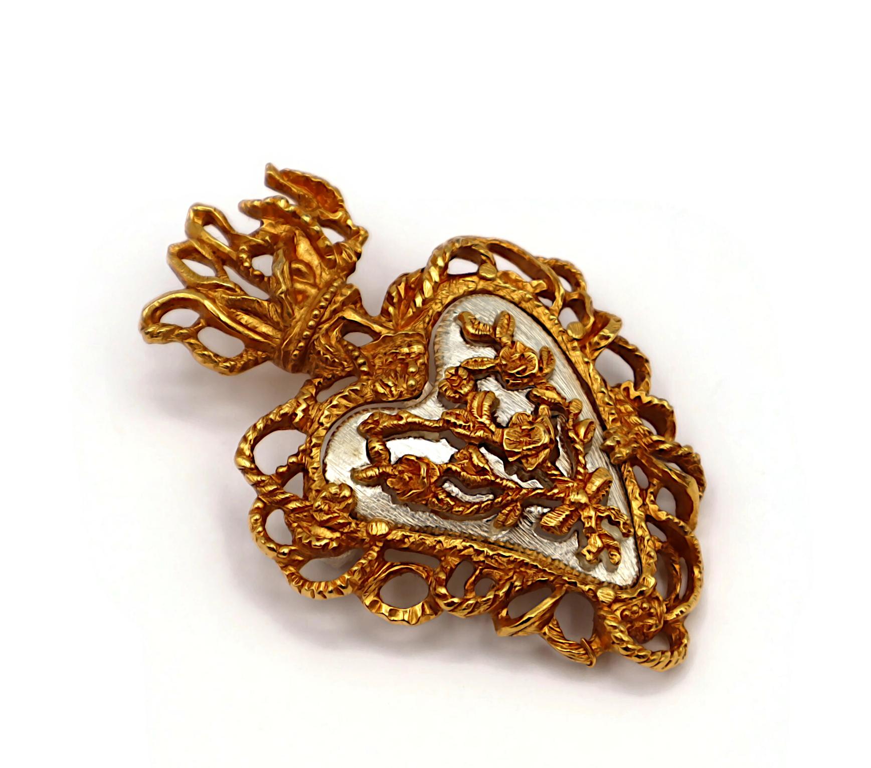 CHRISTIAN LACROIX Édition limitée Noël 1997 Sacré  Broche cœur flamboyant en vente 3