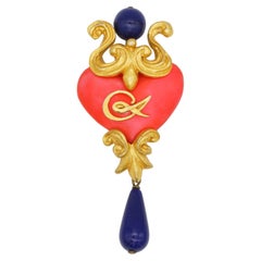 Christian Lacroix Vintage Logo Herz-Tropfen-Brosche in Fluorescent Pink und Marineblau mit Wassertropfen