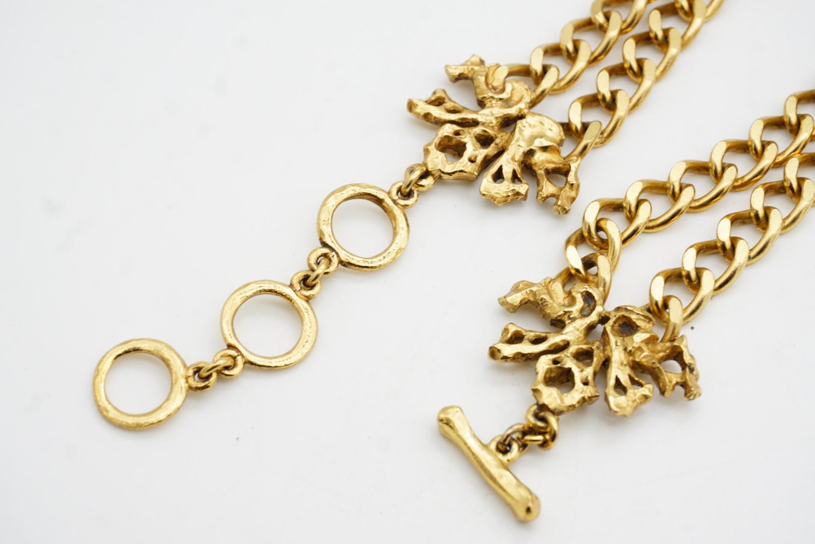 Collier ras du cou double couche avec logo Vintage Lacroix, cœur ovale et croix en vente 9