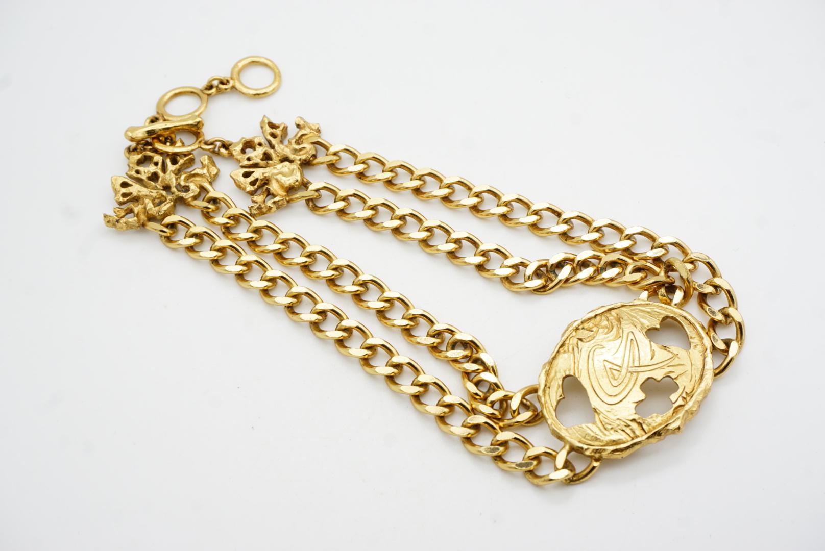 Collier ras du cou double couche avec logo Vintage Lacroix, cœur ovale et croix en vente 4