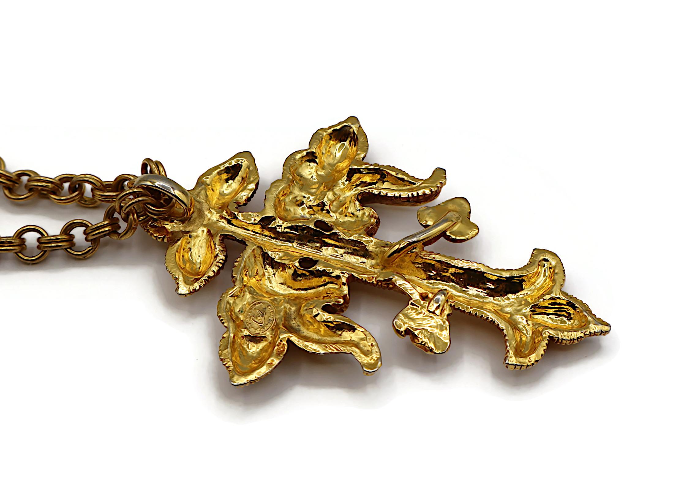 CHRISTIAN LACROIX Collana con ciondolo a croce barocca massiccia d'epoca in tonalità oro in vendita 11