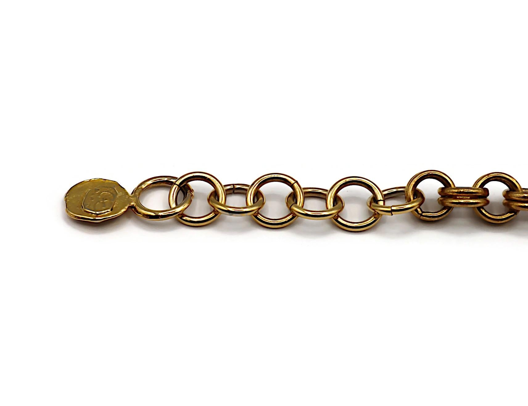 Donna CHRISTIAN LACROIX Collana con ciondolo a croce barocca massiccia d'epoca in tonalità oro in vendita