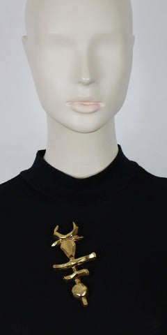 CHRISTIAN LACROIX Vintage Massiv Gold-Ton Stierkopf Totem Brosche