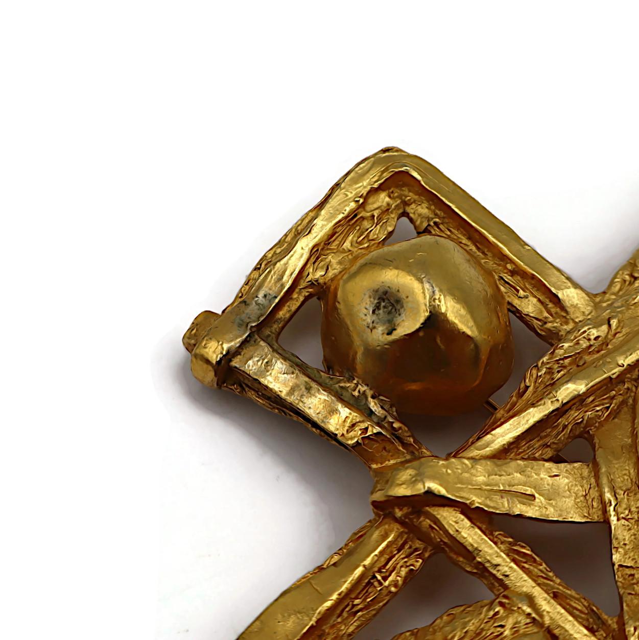 CHRISTIAN LACROIX Vintage Massive Gold Tone Cross Brooch/Pendant 8