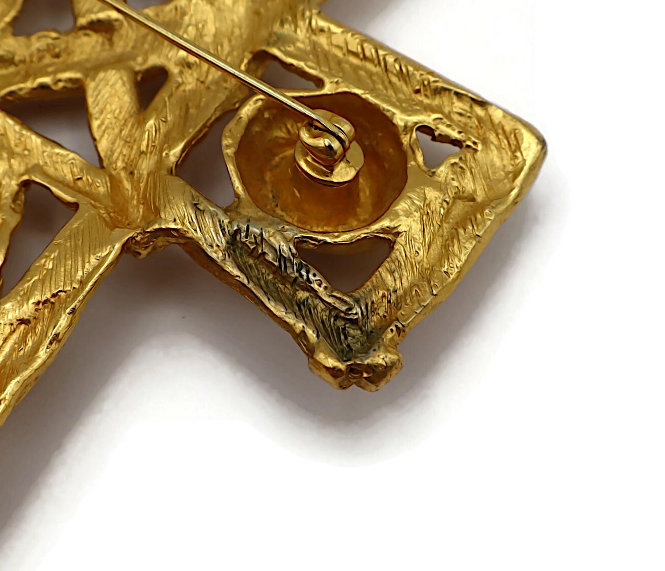 CHRISTIAN LACROIX Vintage Massive Gold Tone Cross Brooch/Pendant 9