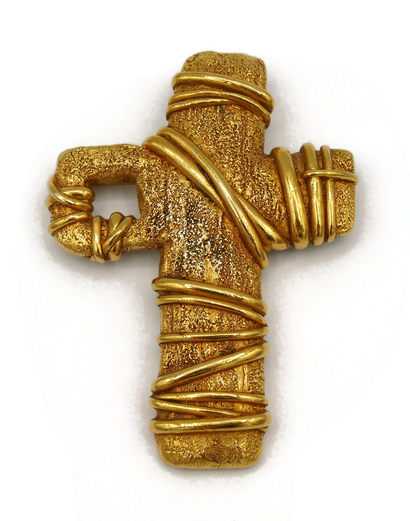 pendentif croix christian lacroix