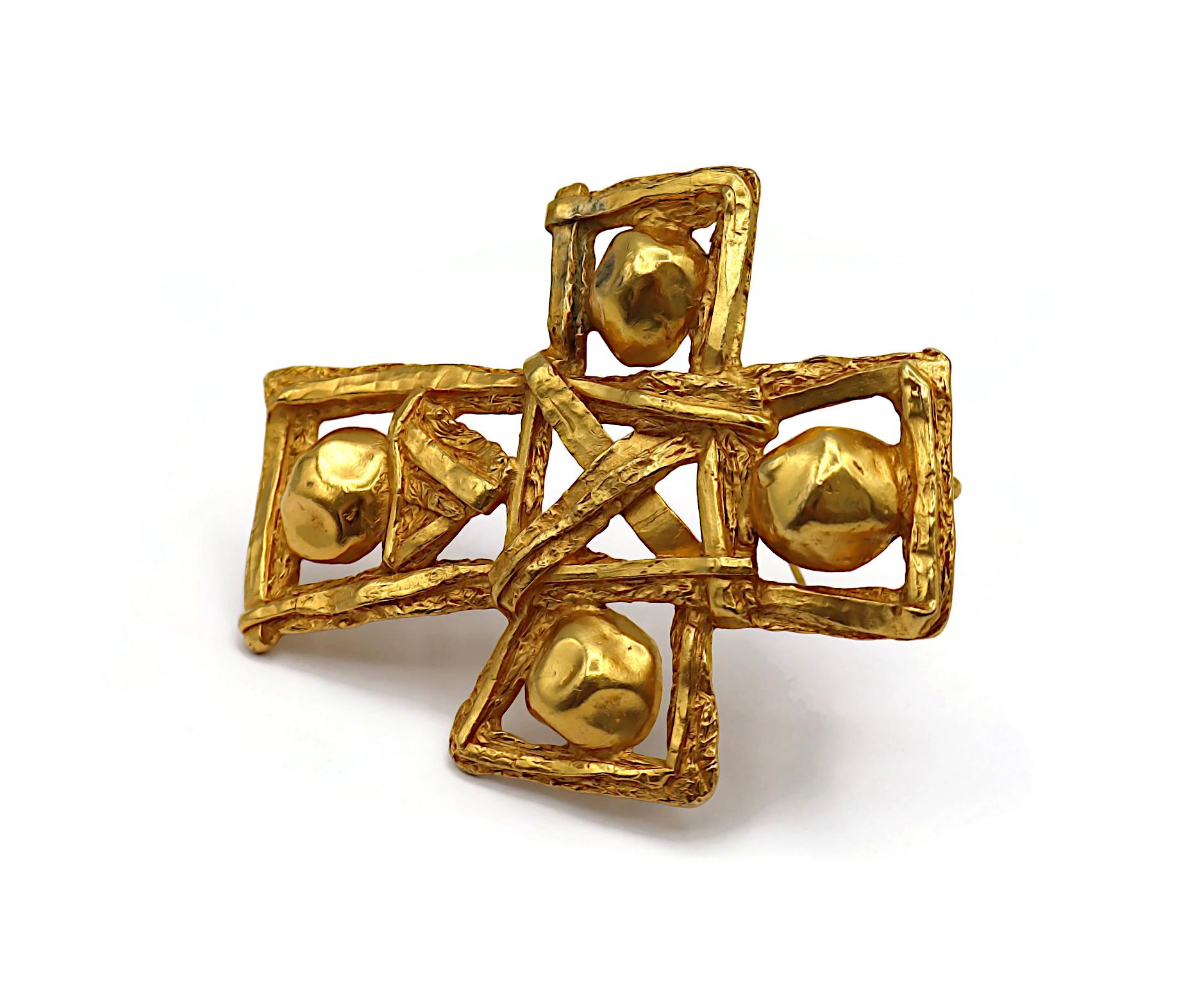 CHRISTIAN LACROIX Vintage Massive Gold Tone Cross Brooch/Pendant 1