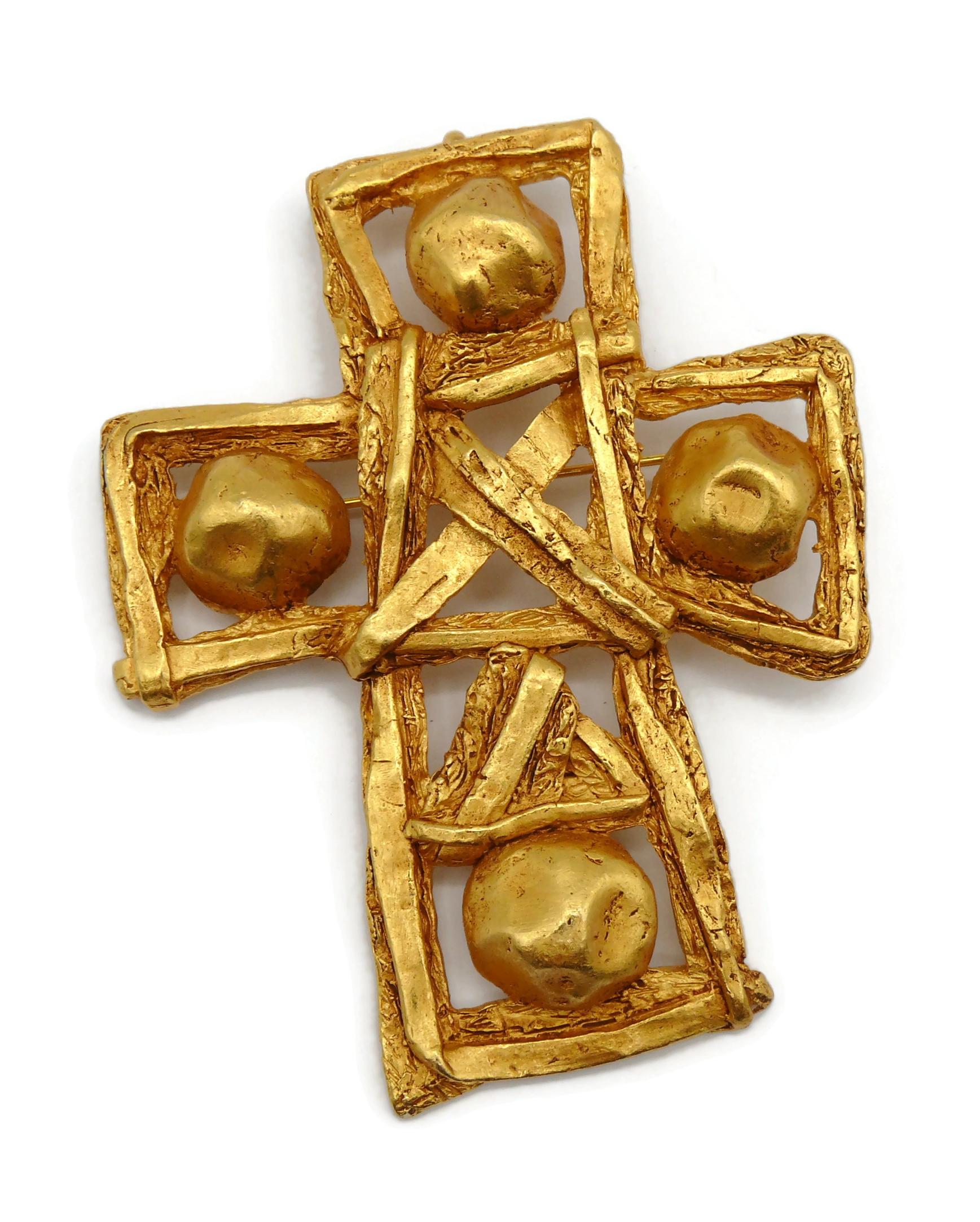 CHRISTIAN LACROIX Vintage Massive Gold Tone Cross Pendant Necklace For Sale 1