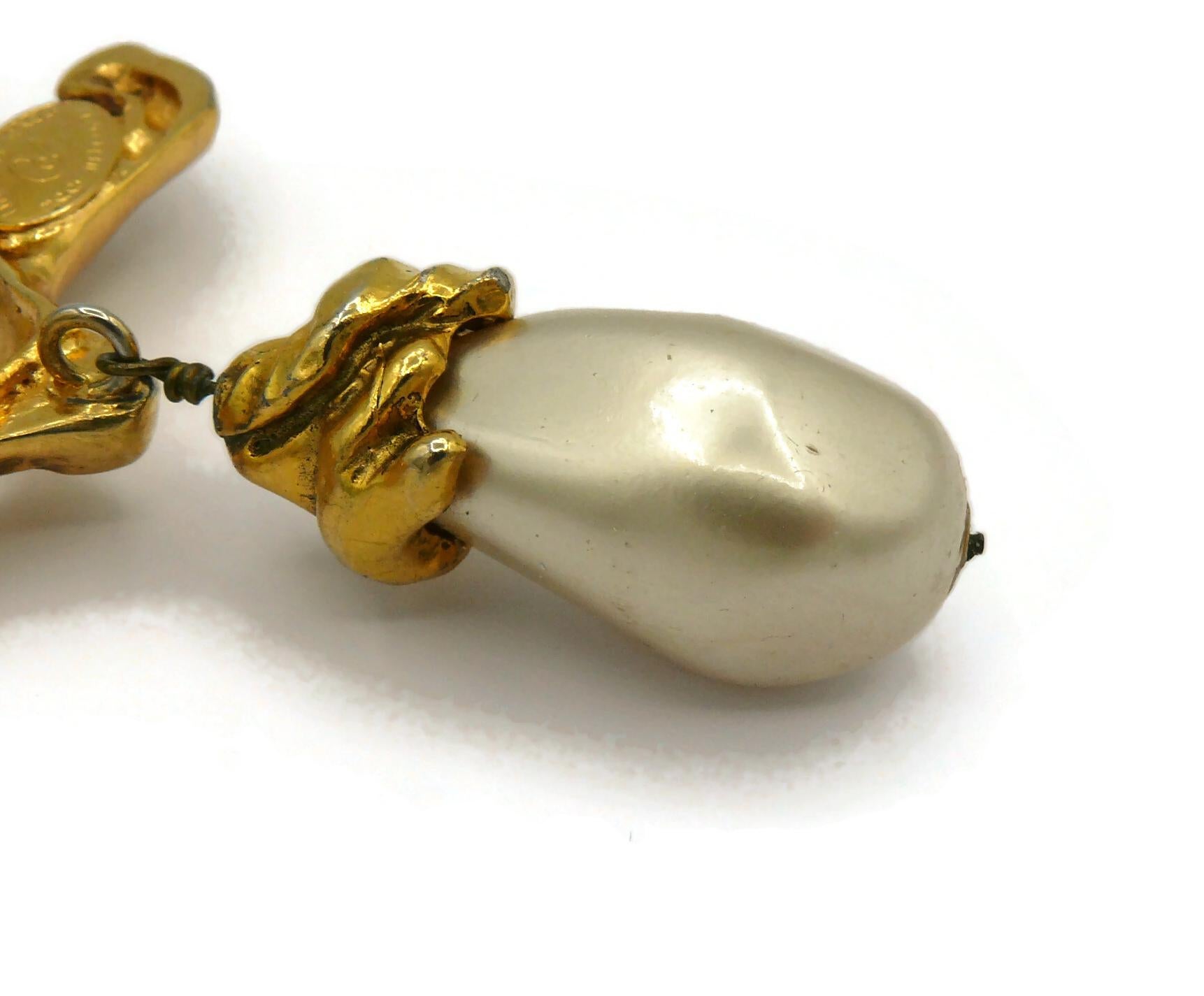 CHRISTIAN LACROIX Vintage Massive Gold Tone Heart Brooch For Sale 8