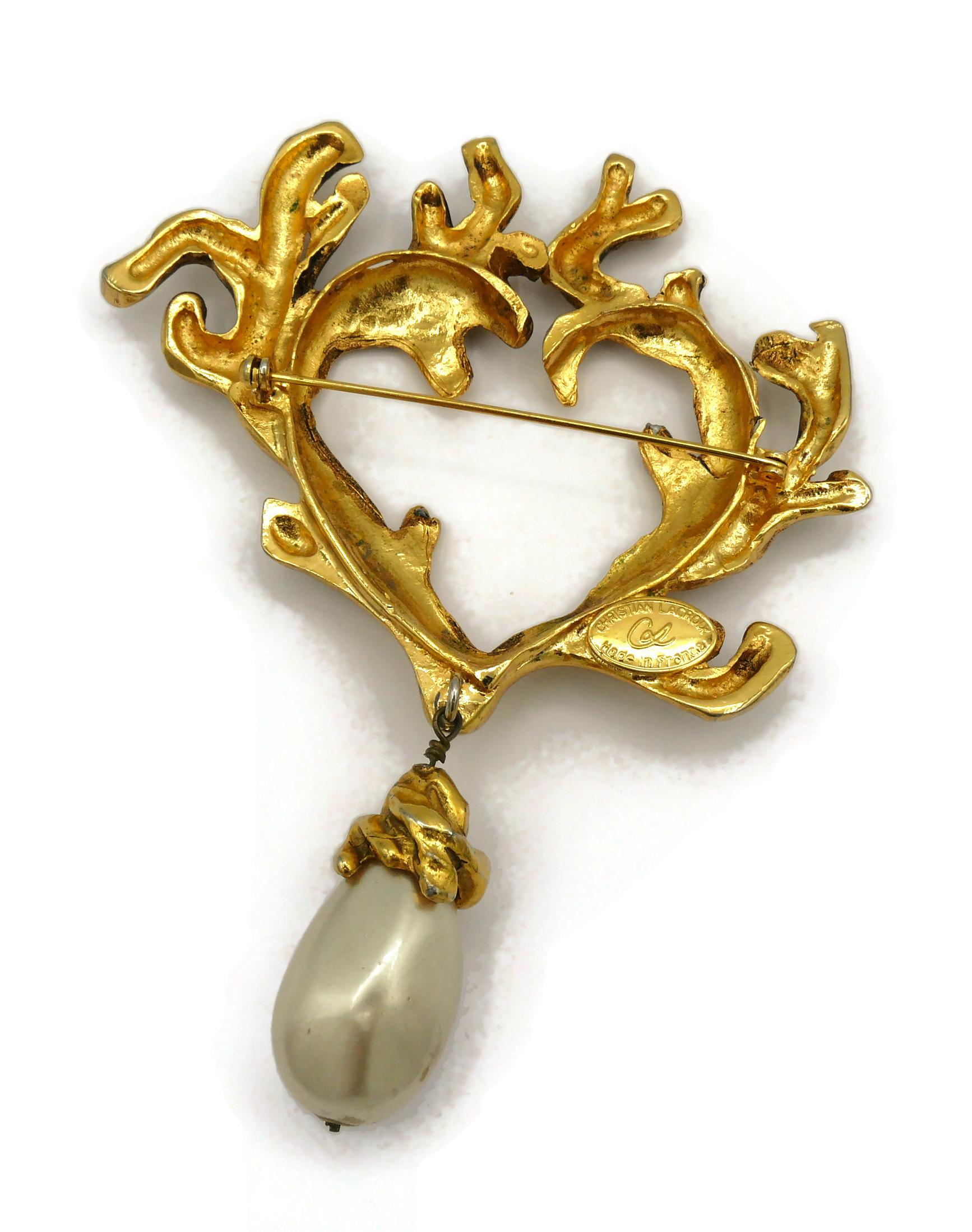 CHRISTIAN LACROIX Vintage Massive Gold Tone Heart Brooch For Sale 2