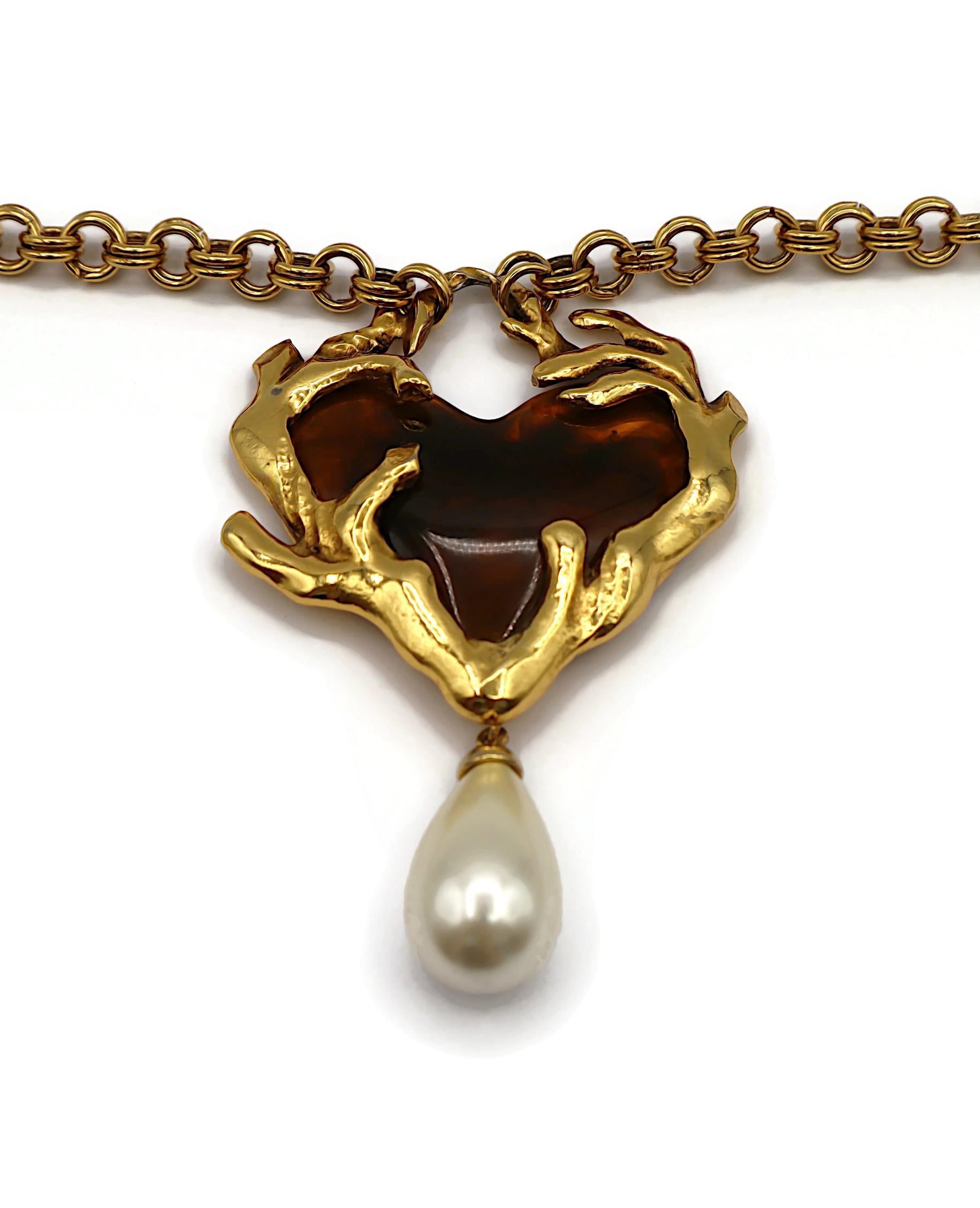 CHRISTIAN LACROIX Collier pendentif vintage en forme de cœur massif en vente 4