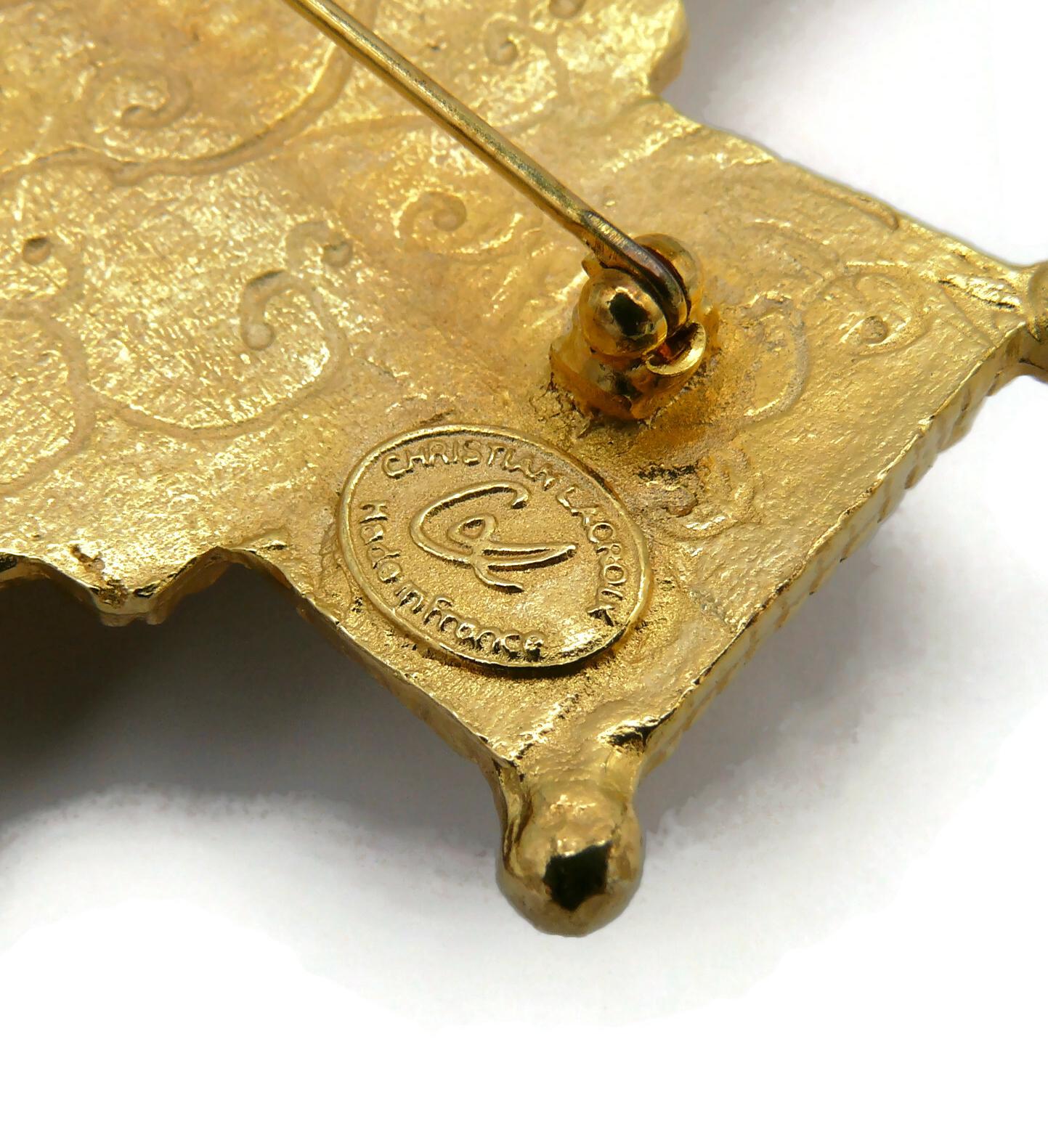CHRISTIAN LACROIX Vintage Massive Jewelled Gold Tone Cross Brooch Pendant For Sale 6