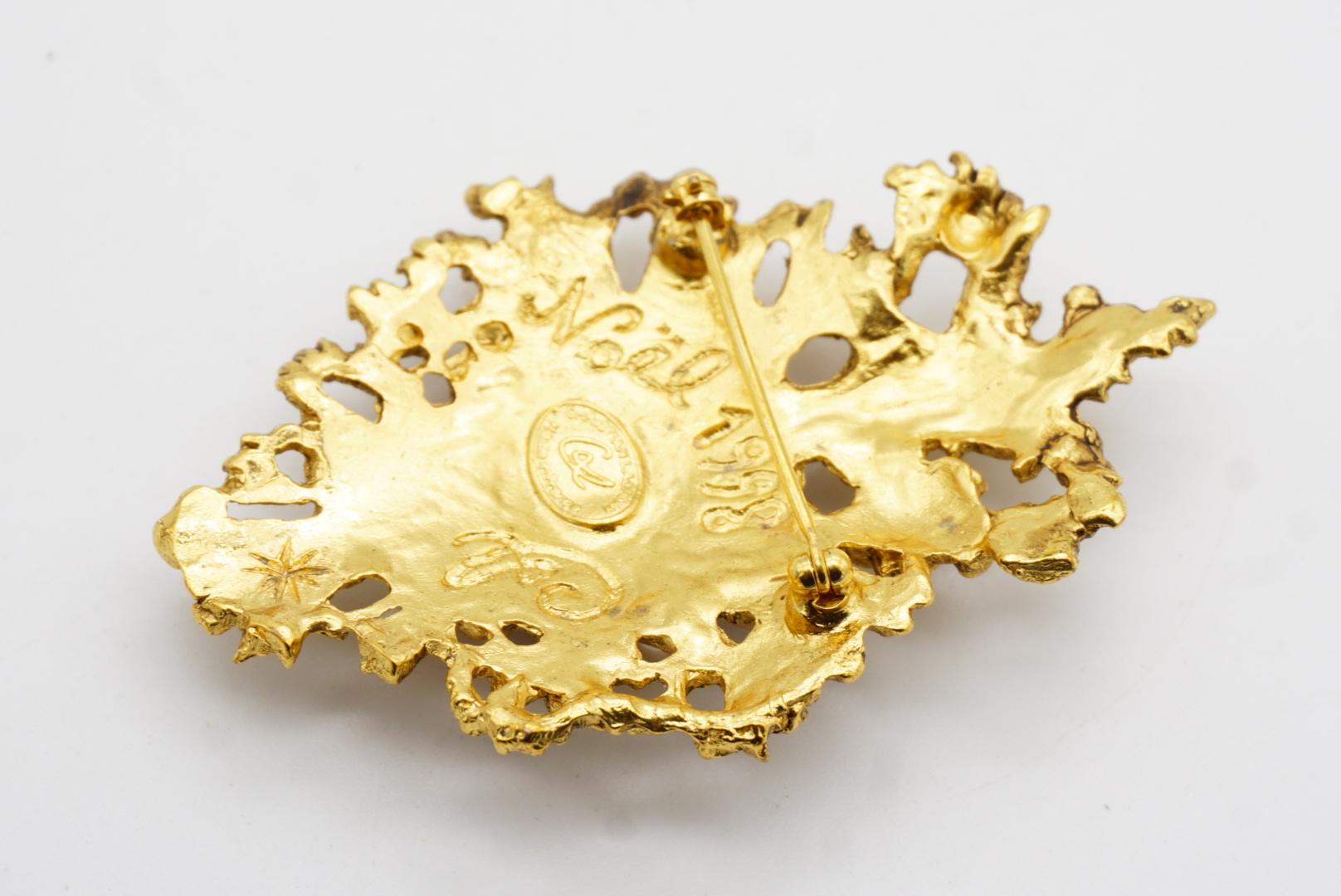 Christian Lacroix Vintage Noel 1998 Large Openwork Pearls Face Mask Rose Brooch For Sale 9