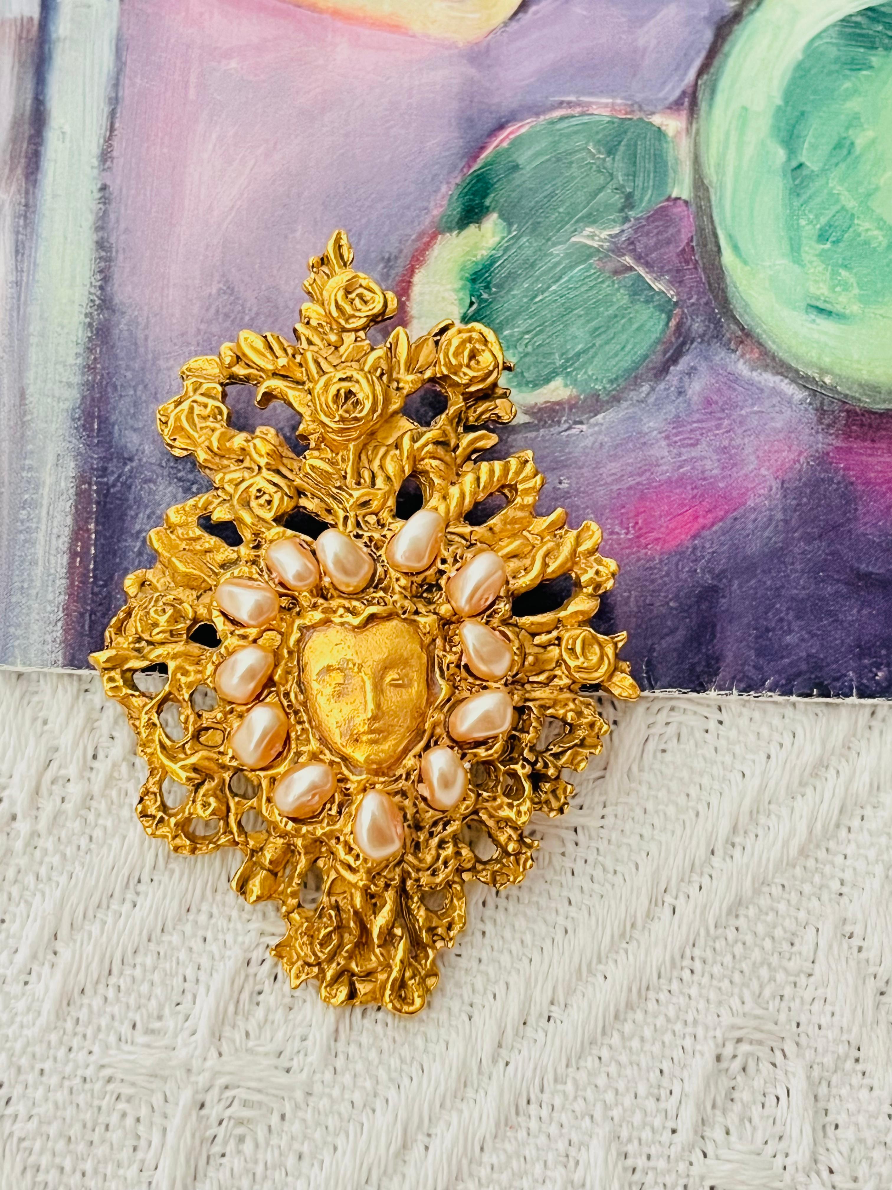 Women's or Men's Christian Lacroix Vintage Noel 1998 Large Openwork Pearls Face Mask Rose Brooch For Sale