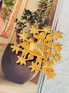 Christian Lacroix Vintage Noel 93 Logo Grand coeur Fleur Feuille Broche ajourée
