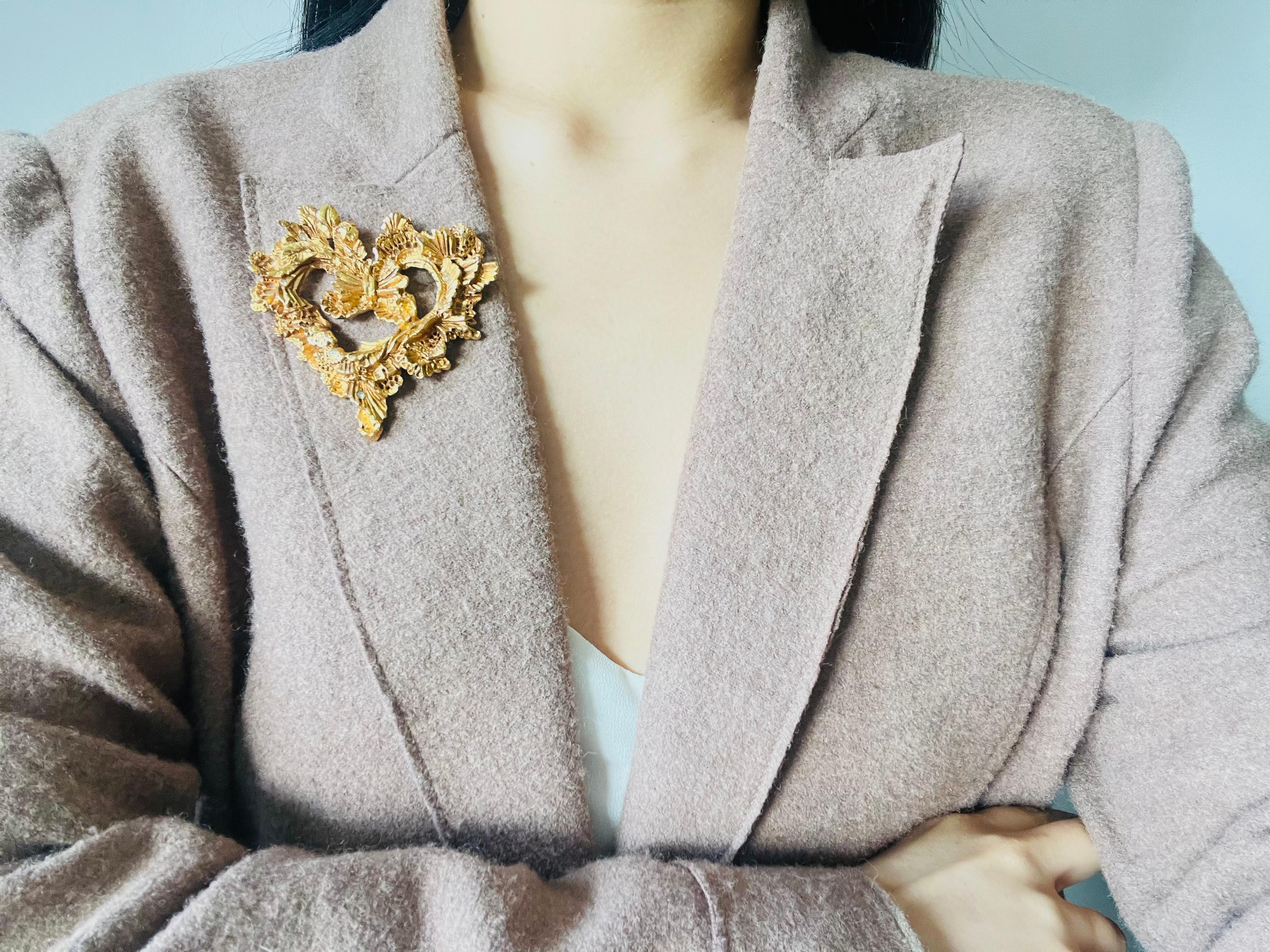 Christian Lacroix Vintage Noel 95 Heart Flower Leaf Bow Crystal Openwork Brooch For Sale 1