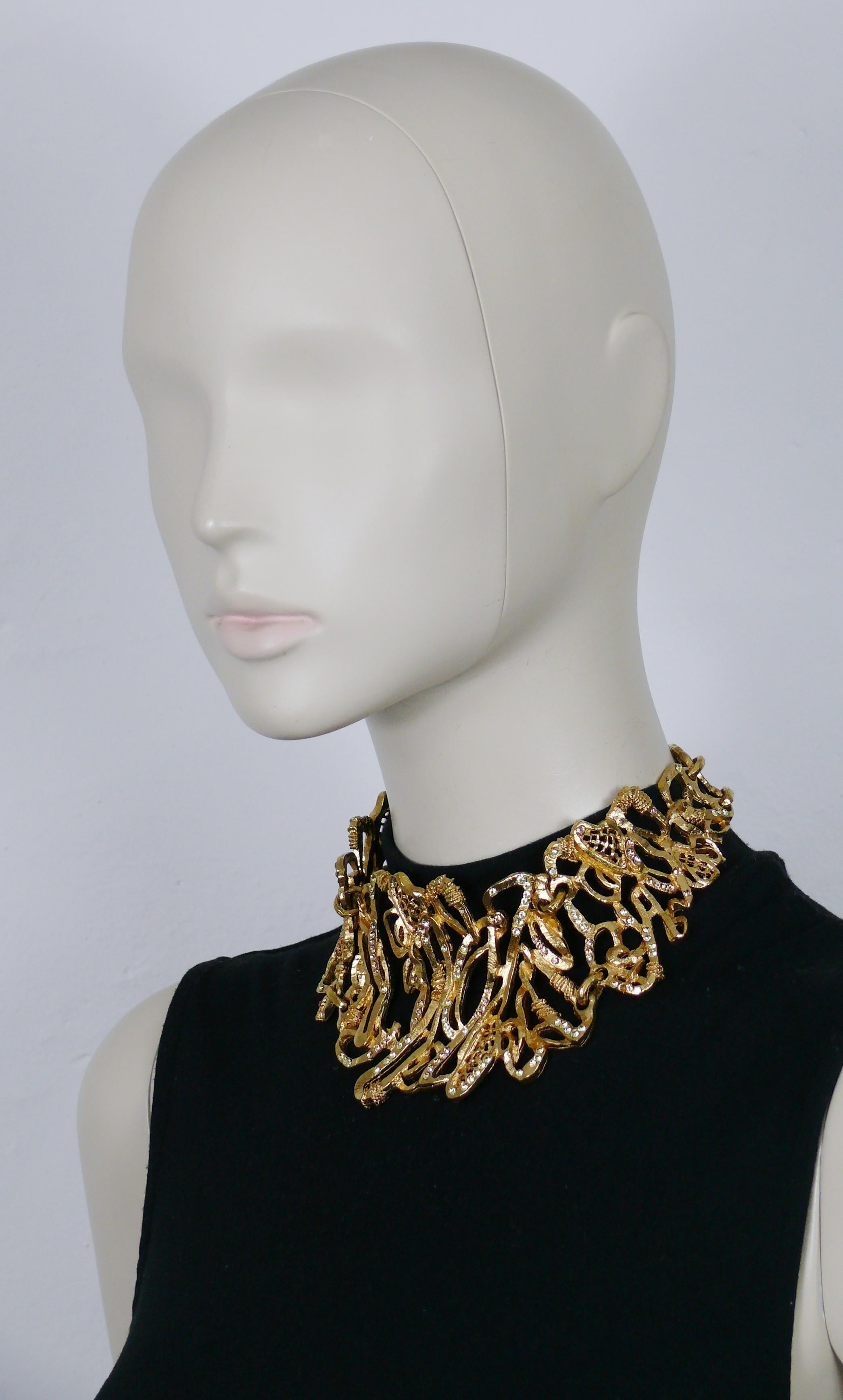 CHRISTIAN LACROIX Vintage Opulent Jewelled Gold Tone Chocker Necklace For Sale 2