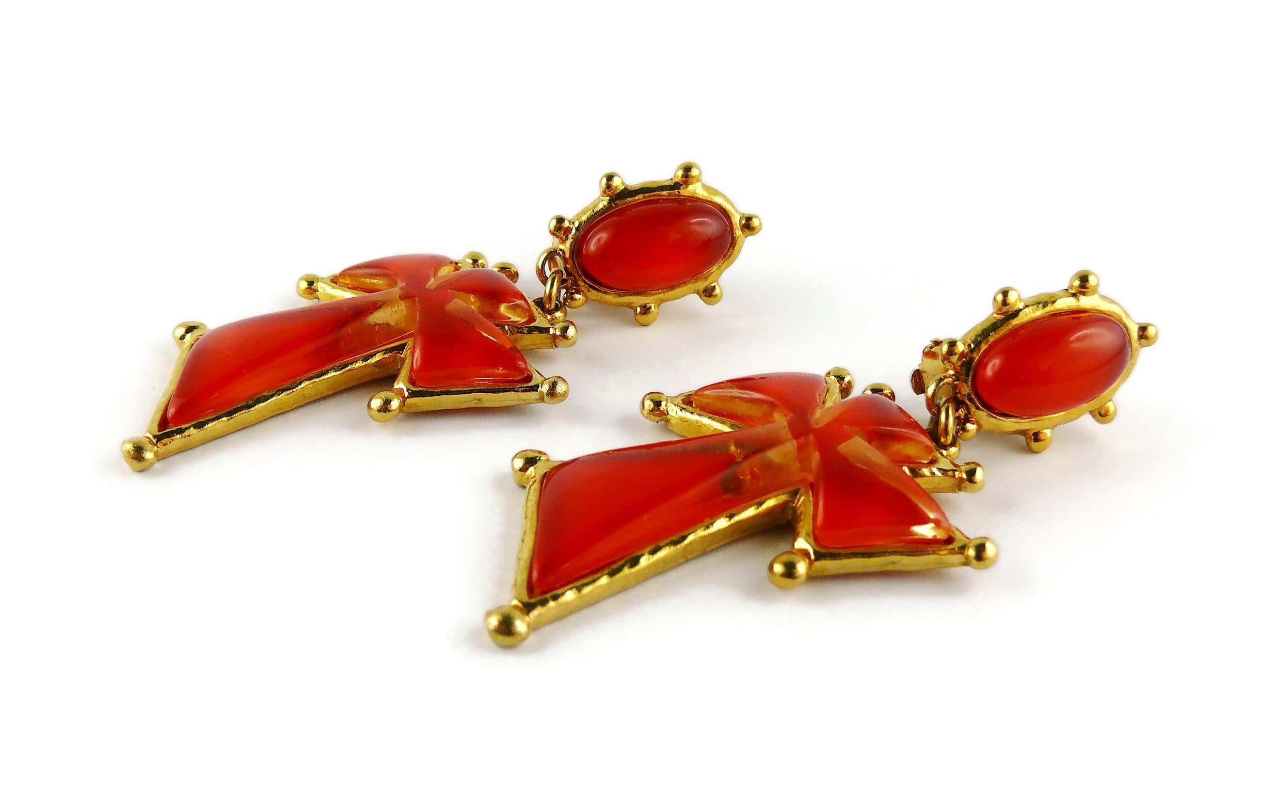 Christian Lacroix Vintage Orange Resin Cross Dangling Earrings In Fair Condition For Sale In Nice, FR