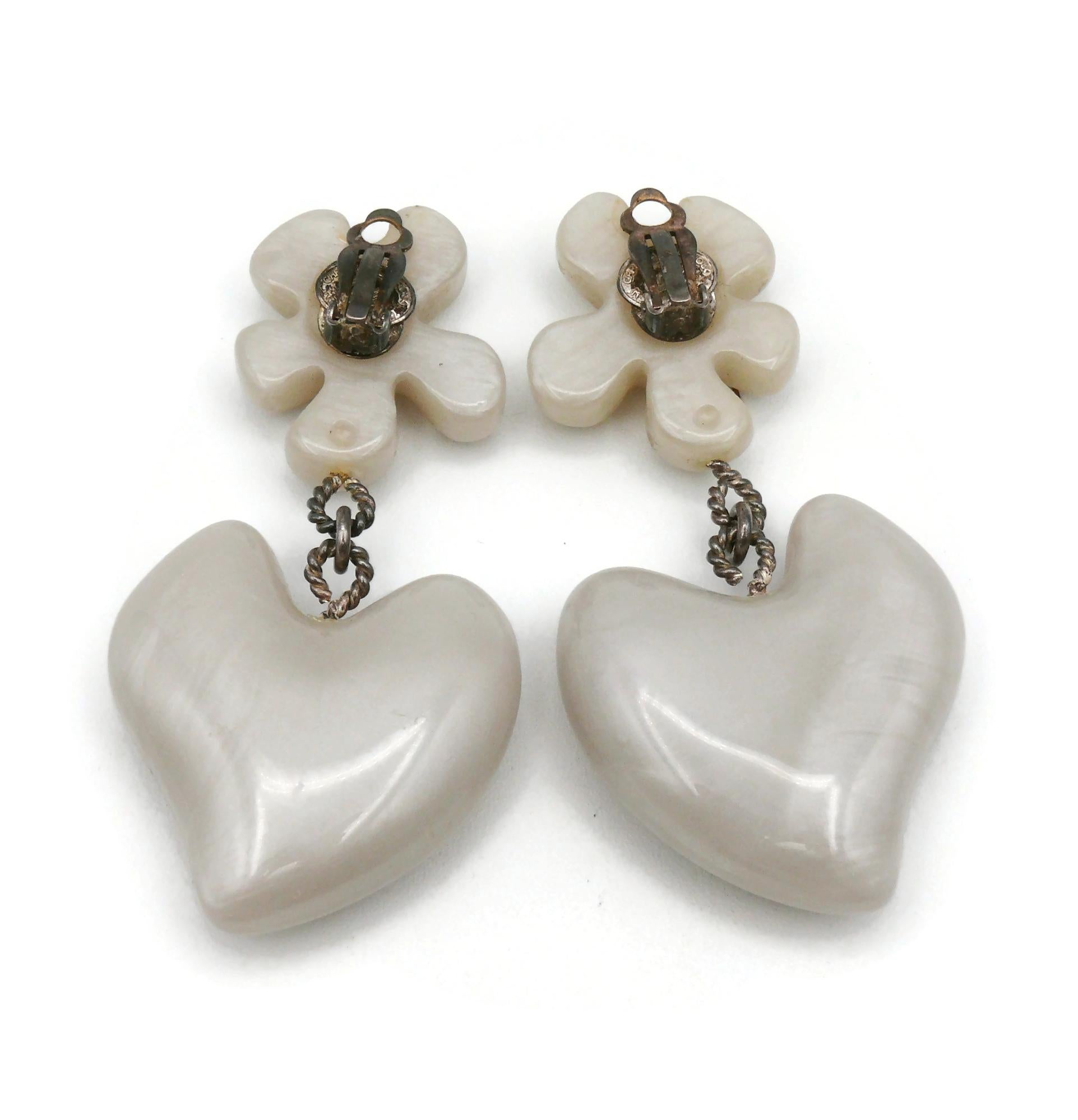 CHRISTIAN LACROIX Vintage Pearly Grey Resin Heart Dangling Earrings For Sale 4