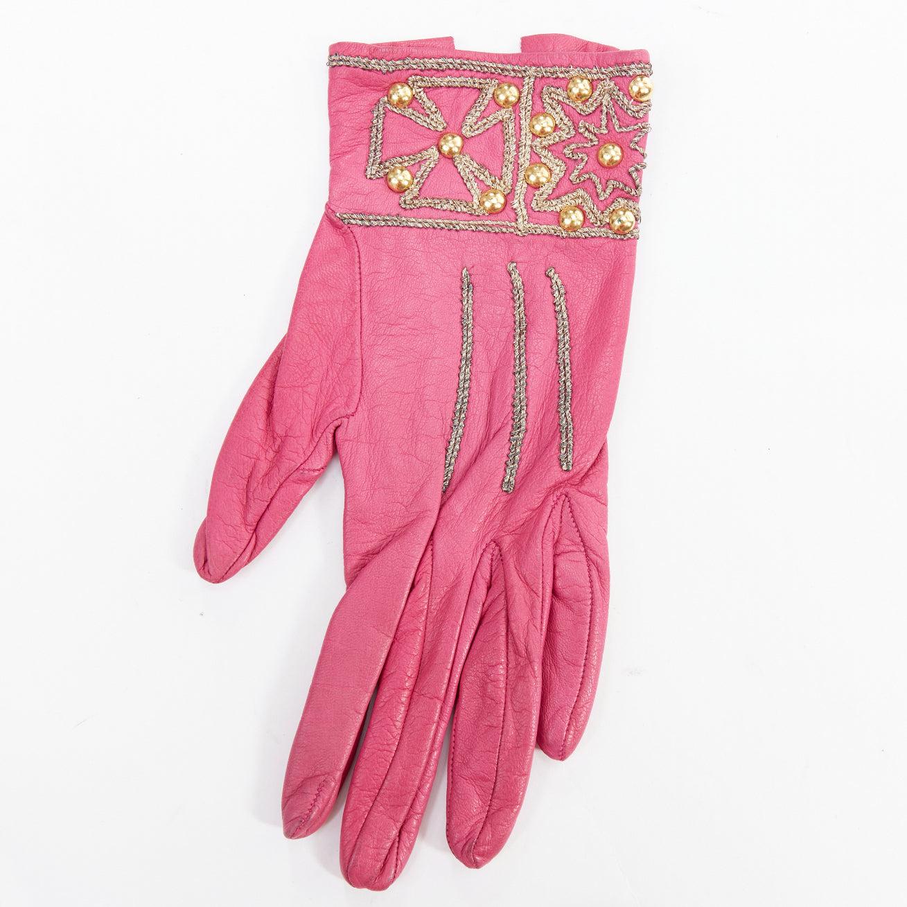 CHRISTIAN LACROIX Vintage pink leather gold stud embroidery short gloves Sz6.5 In Good Condition For Sale In Hong Kong, NT